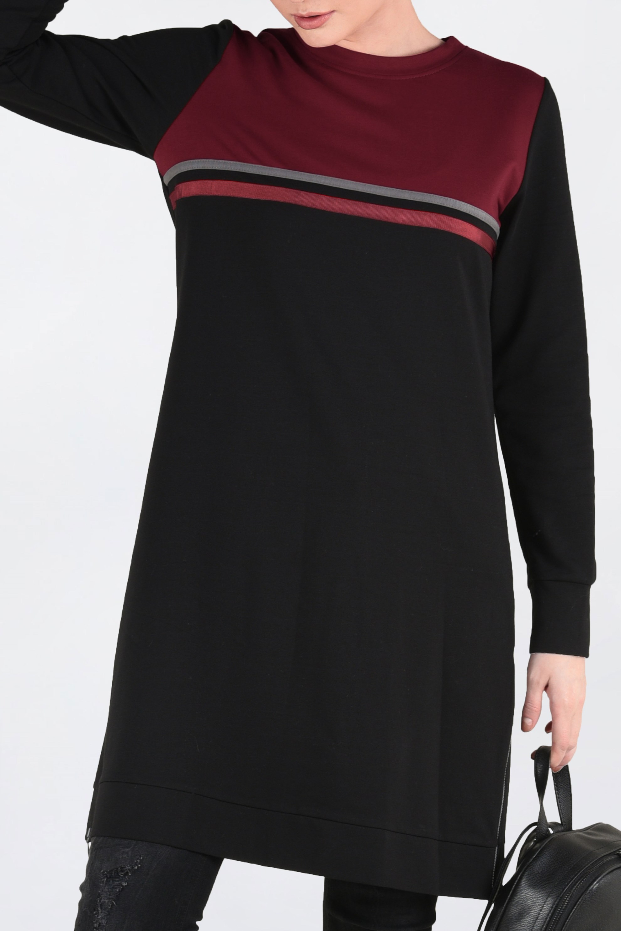 Tesettür giyim SİYAH ŞERİT DETAYLI EŞOFMAN TUNİK 4716