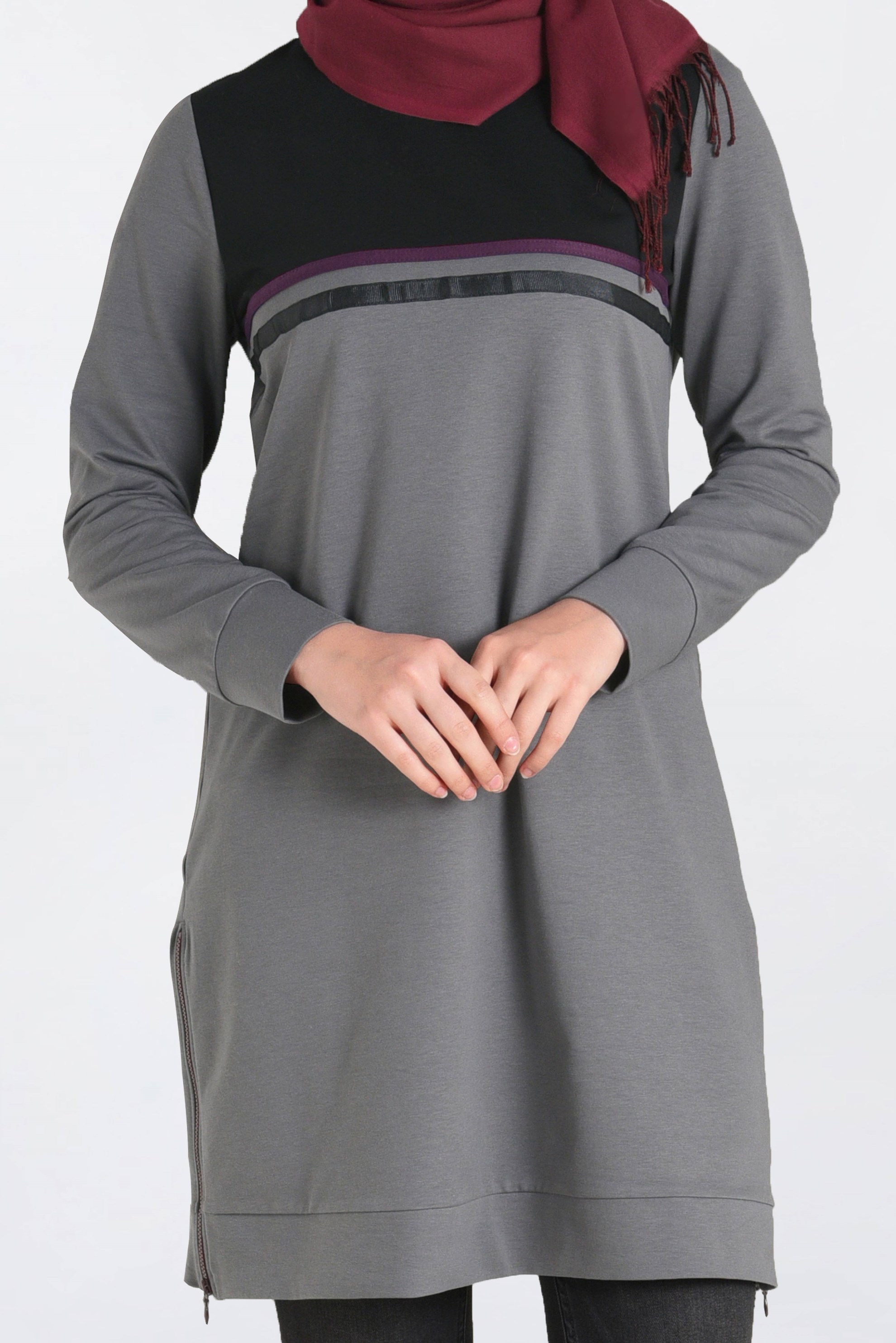 Tesettür giyim GRİ ŞERİT DETAYLI EŞOFMAN TUNİK 4716