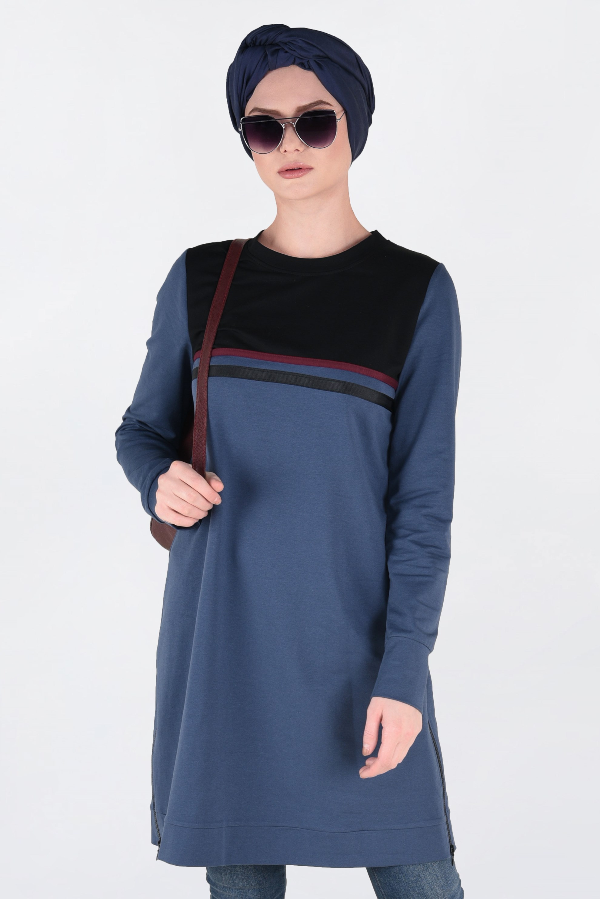 Tesettür giyim LACİVERT ŞERİT DETAYLI EŞOFMAN TUNİK 4716