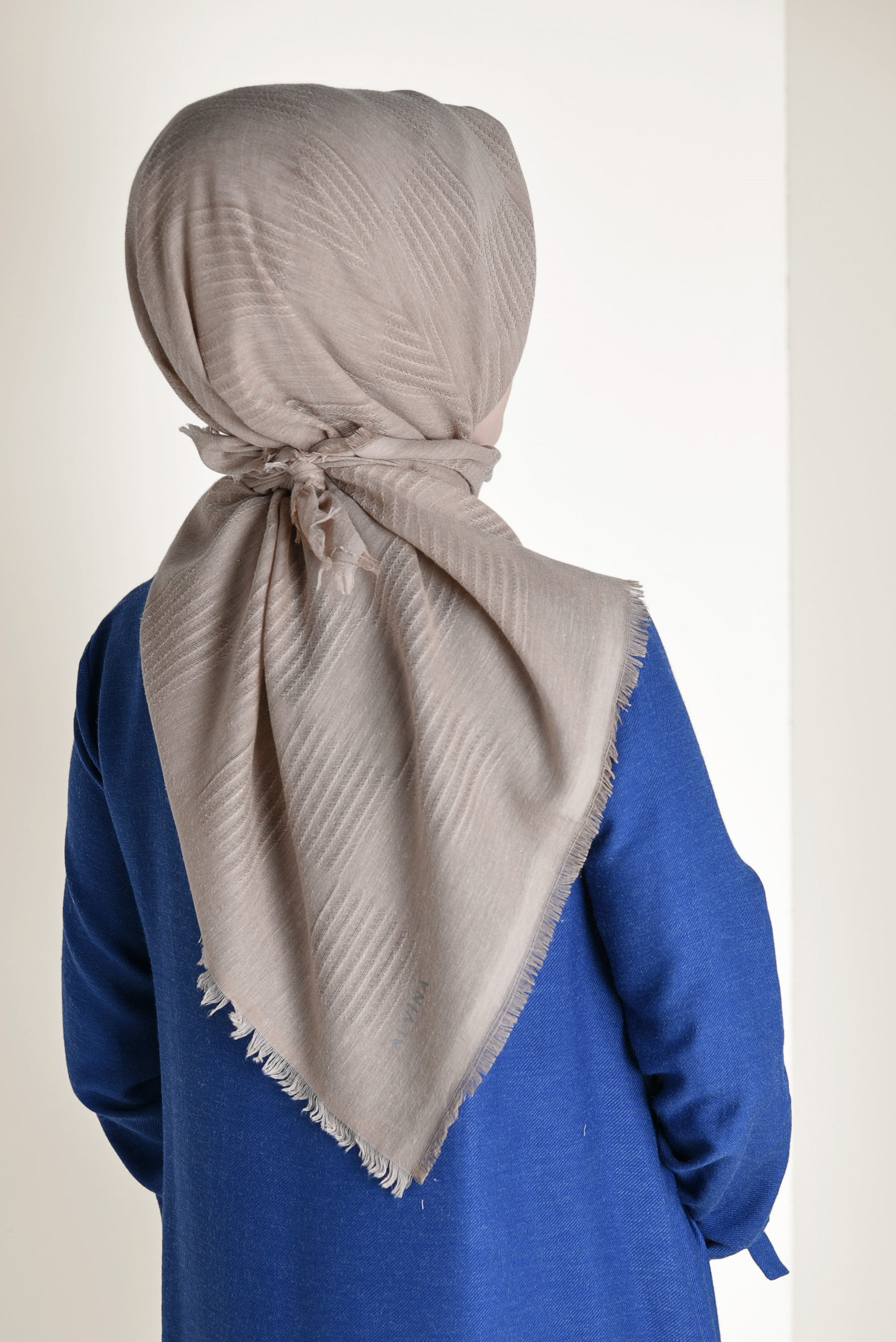 Tesettür giyim VİZON ALVİNA EŞARP 9939 