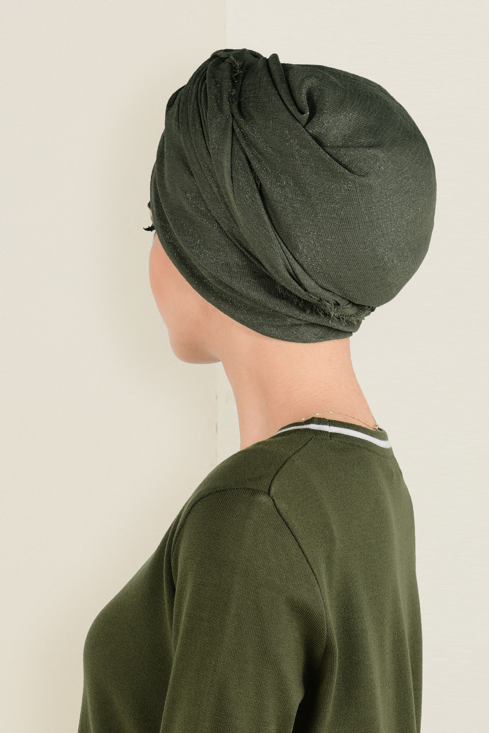 Tesettür giyim HAKİ ALVİNA SİMLİ KREP EŞARP 9941 