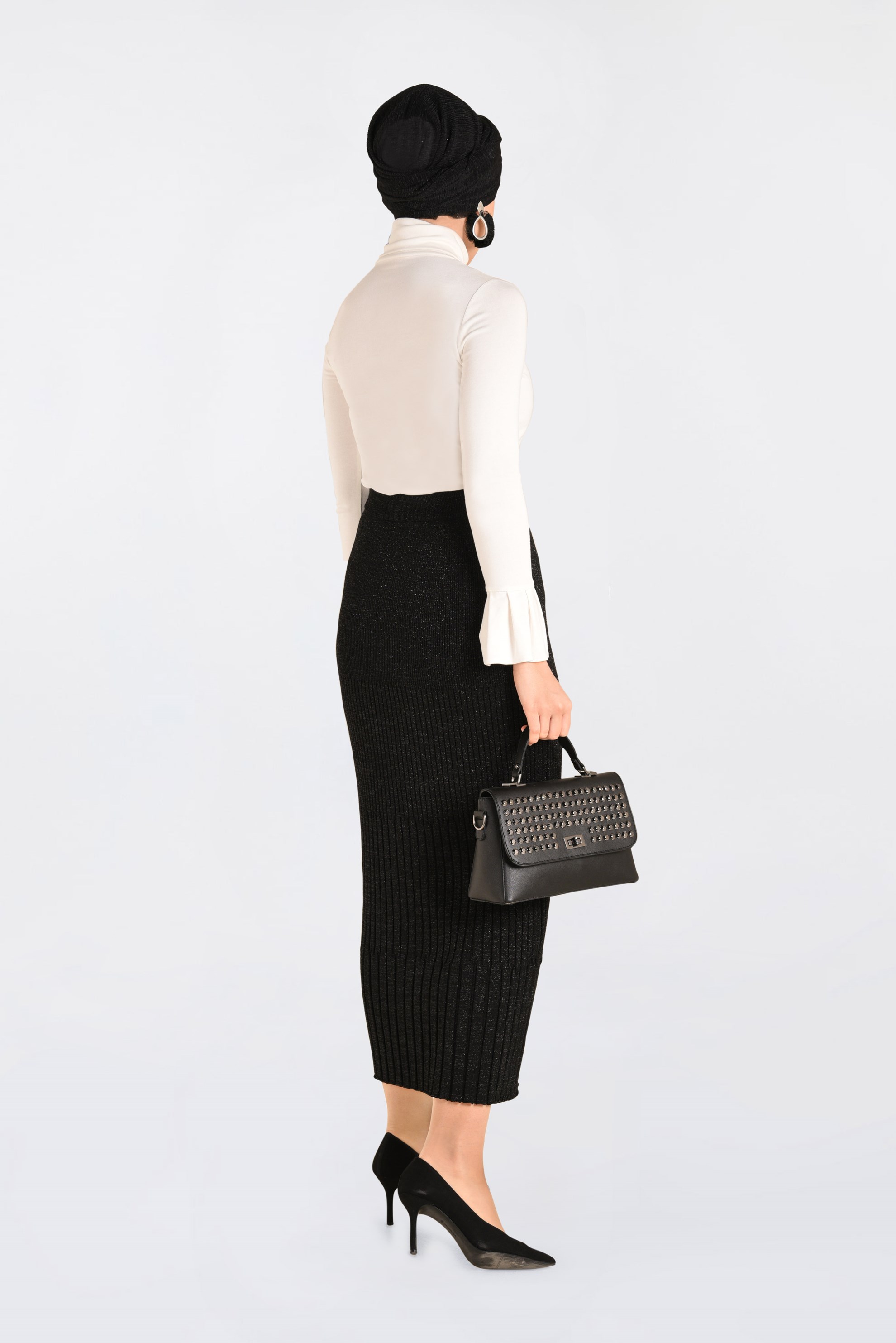 Tesettür giyim SİYAH BELİ LASTİKLİ SİMLİ ETEK 6240