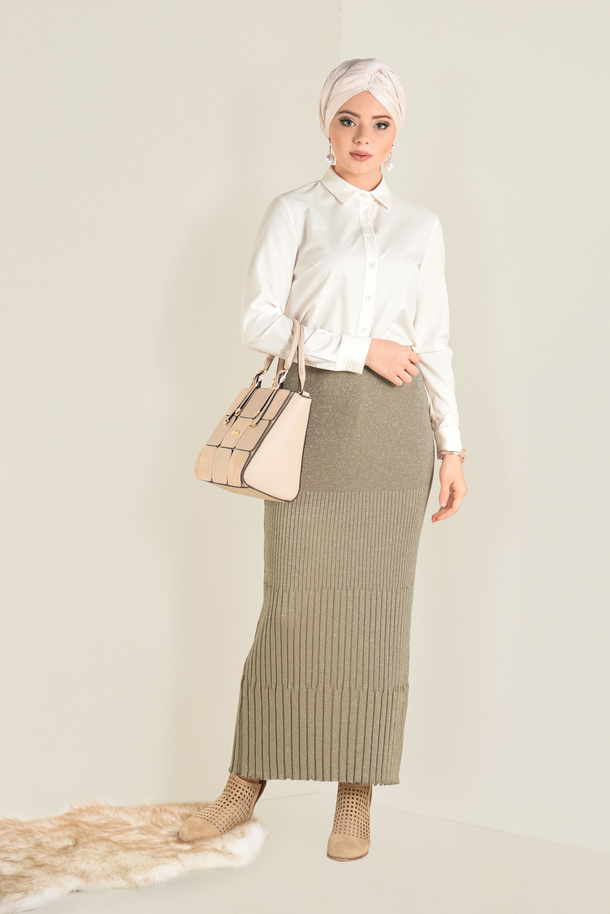 Tesettür giyim BEJ BELİ LASTİKLİ SİMLİ ETEK 6240