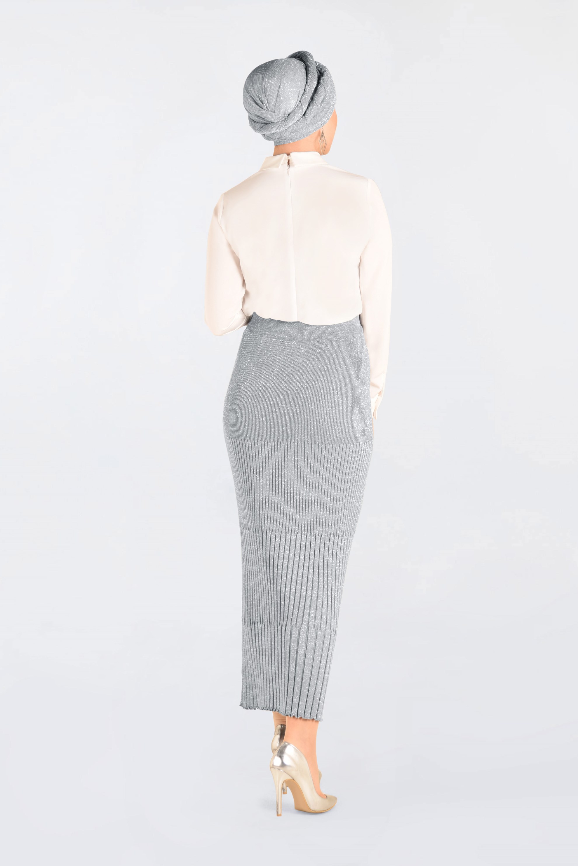 Tesettür giyim GRİ BELİ LASTİKLİ SİMLİ ETEK 6240