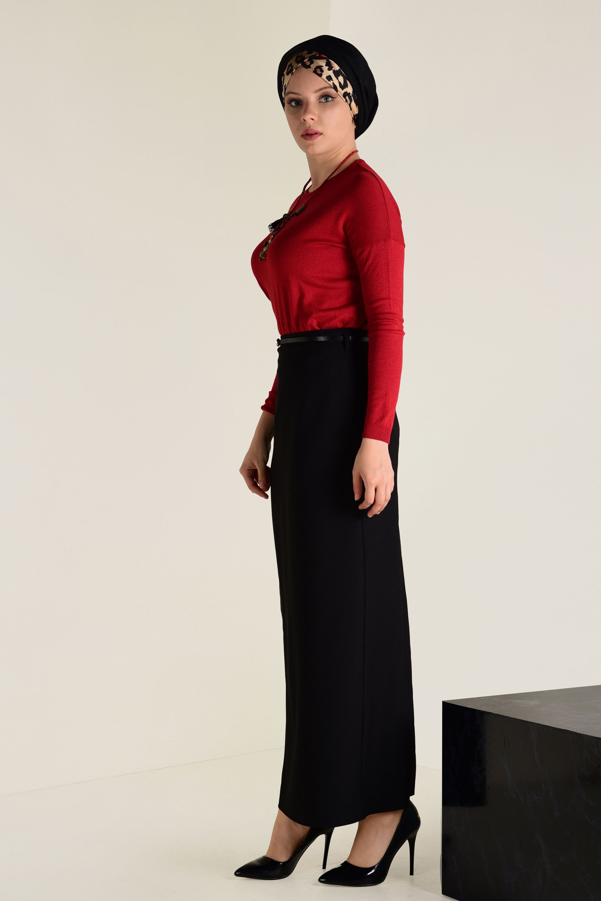 Tesettür giyim SİYAH KALEM ETEK 6250