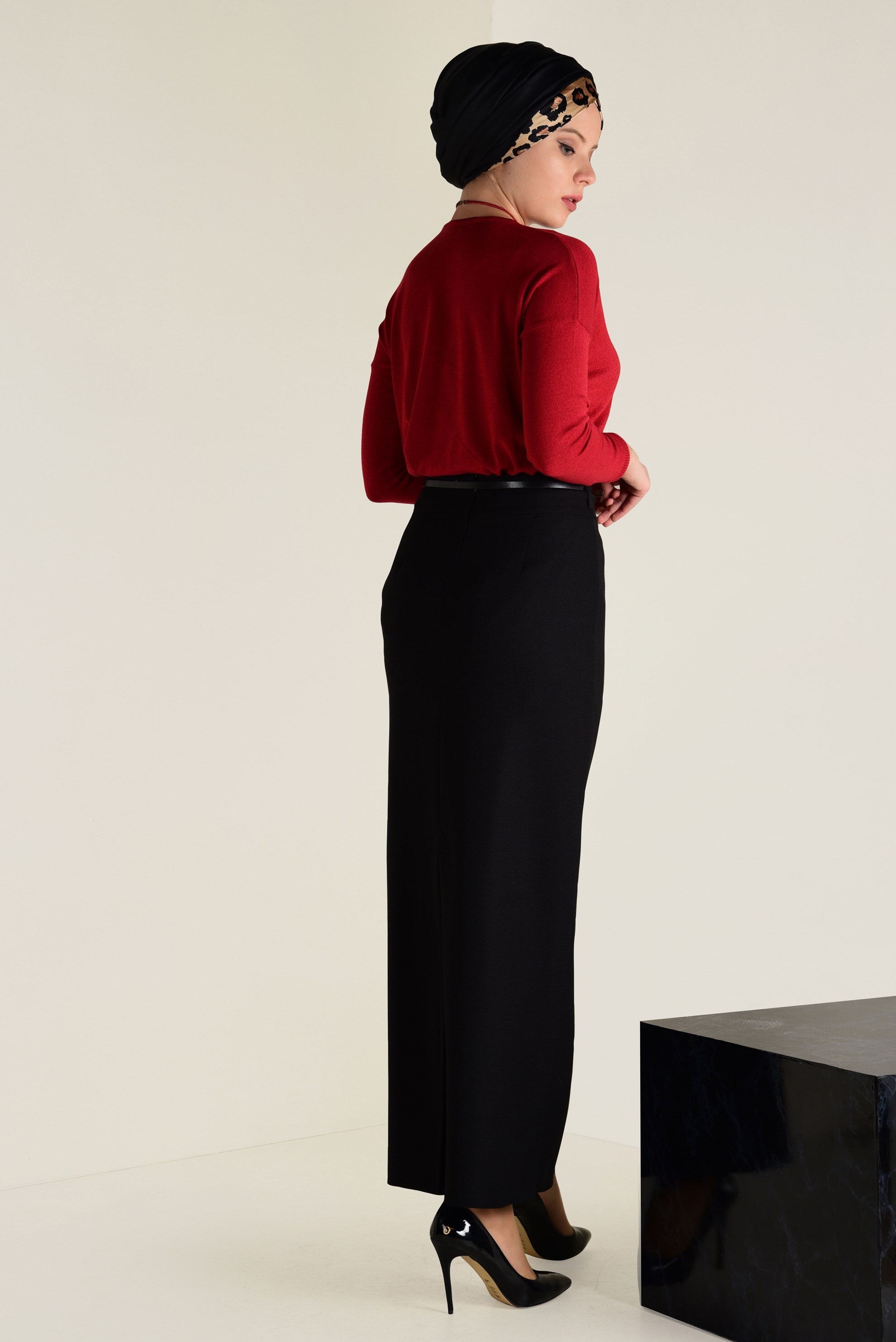 Tesettür giyim SİYAH KALEM ETEK 6250