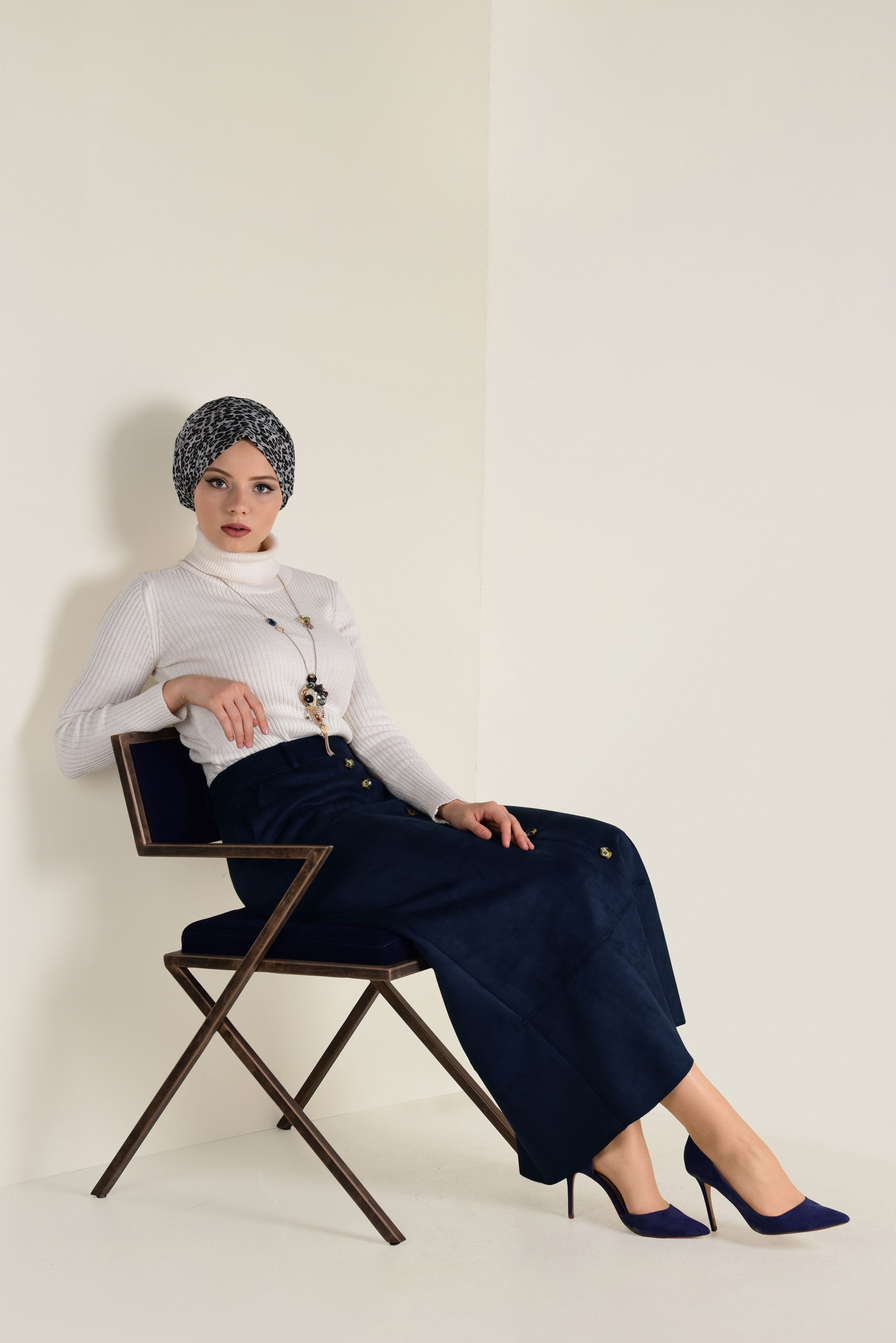 Tesettür giyim LACİVERT YÜKSEL BEL SÜET ETEK 6257