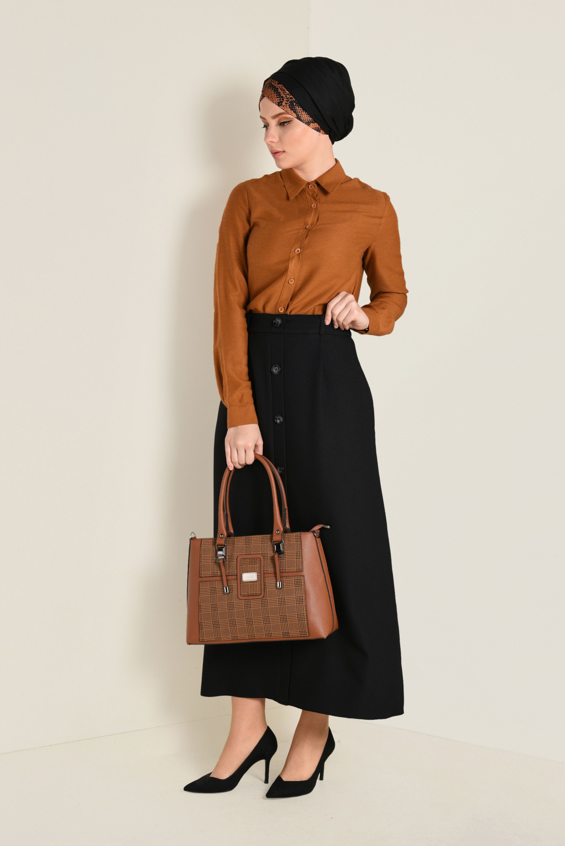 Tesettür giyim SİYAH YÜKSEK BEL DÜĞMELİ ETEK 6258