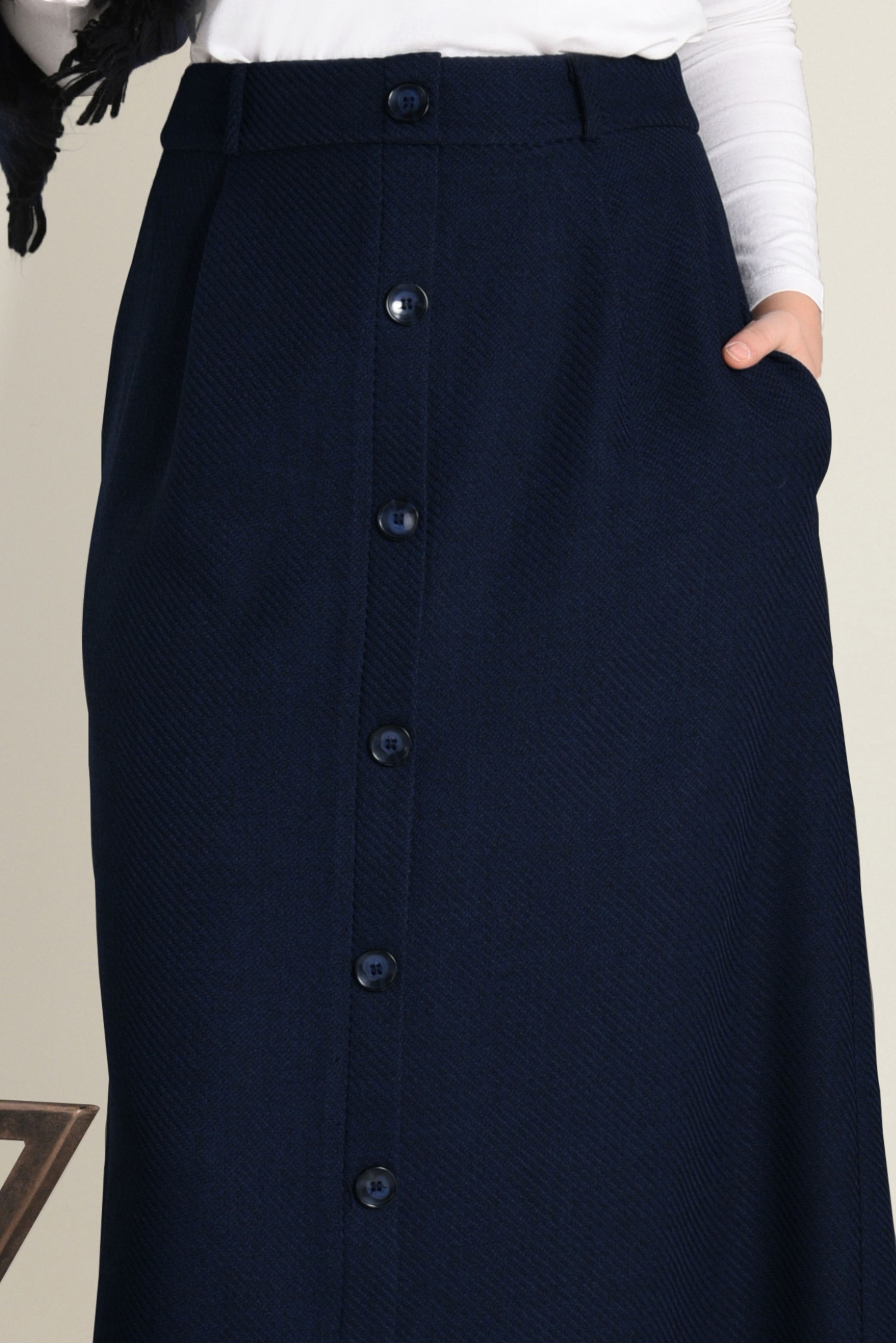 Tesettür giyim LACİVERT YÜKSEK BEL DÜĞMELİ ETEK 6258