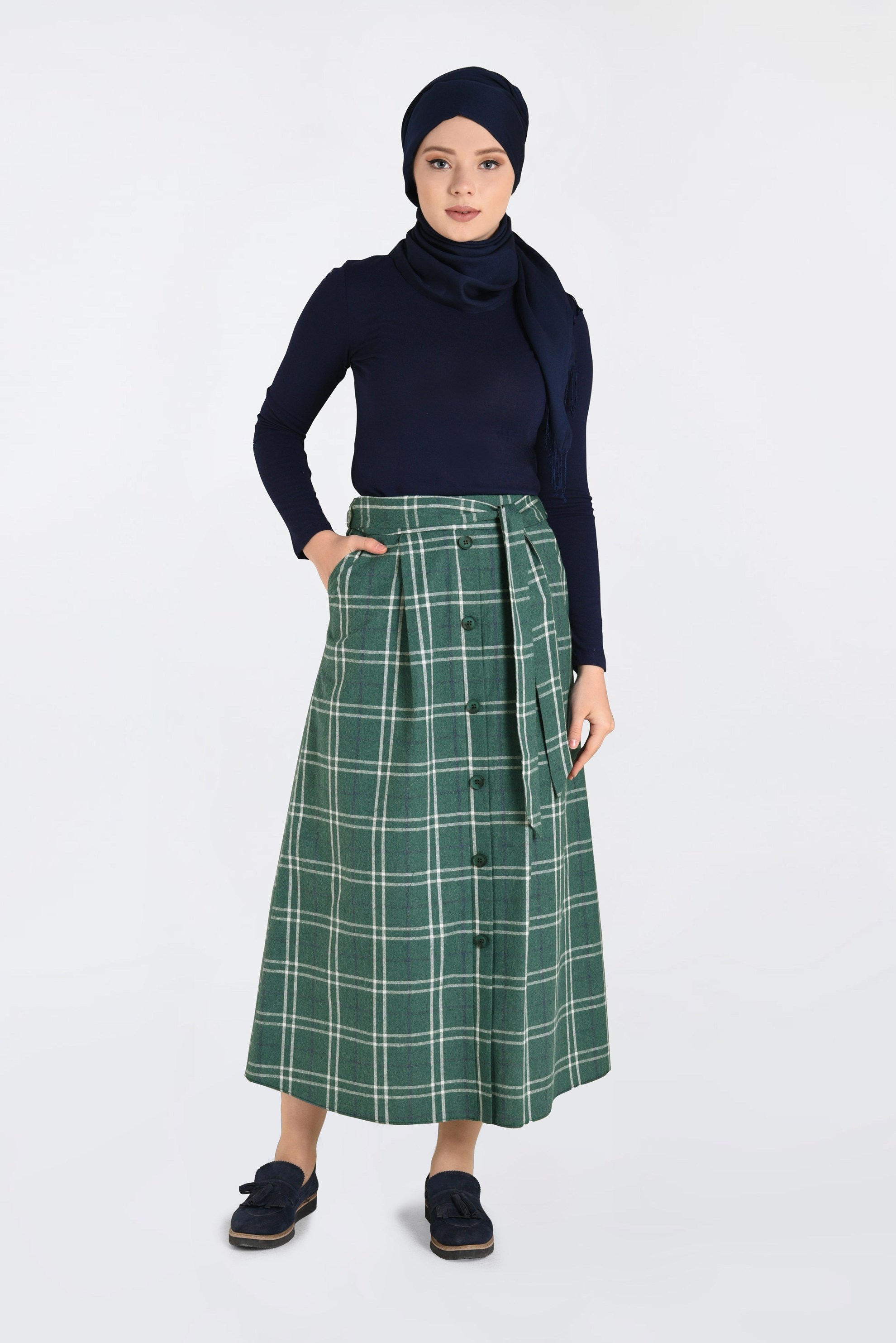 Tesettür giyim YEŞİL EKOSE DESENLİ BELDEN KUŞAKLI ETEK 6259