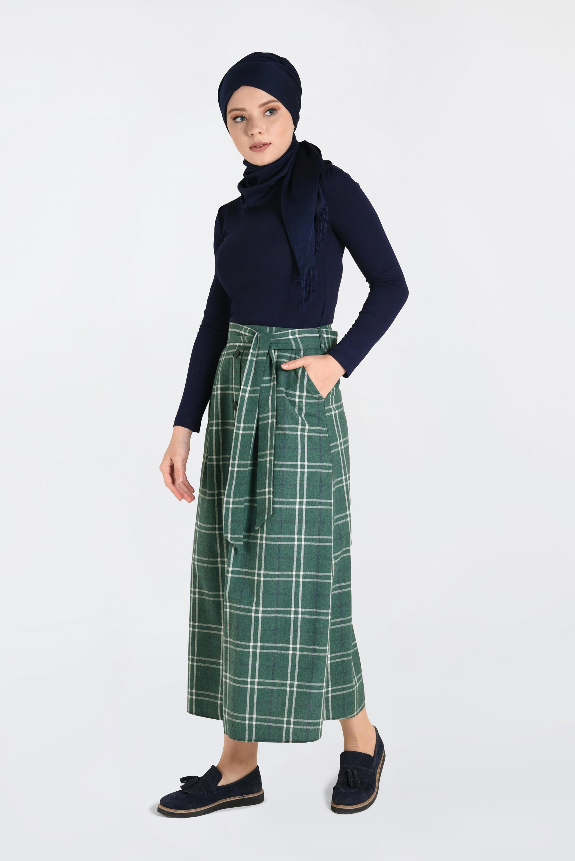Tesettür giyim YEŞİL EKOSE DESENLİ BELDEN KUŞAKLI ETEK 6259