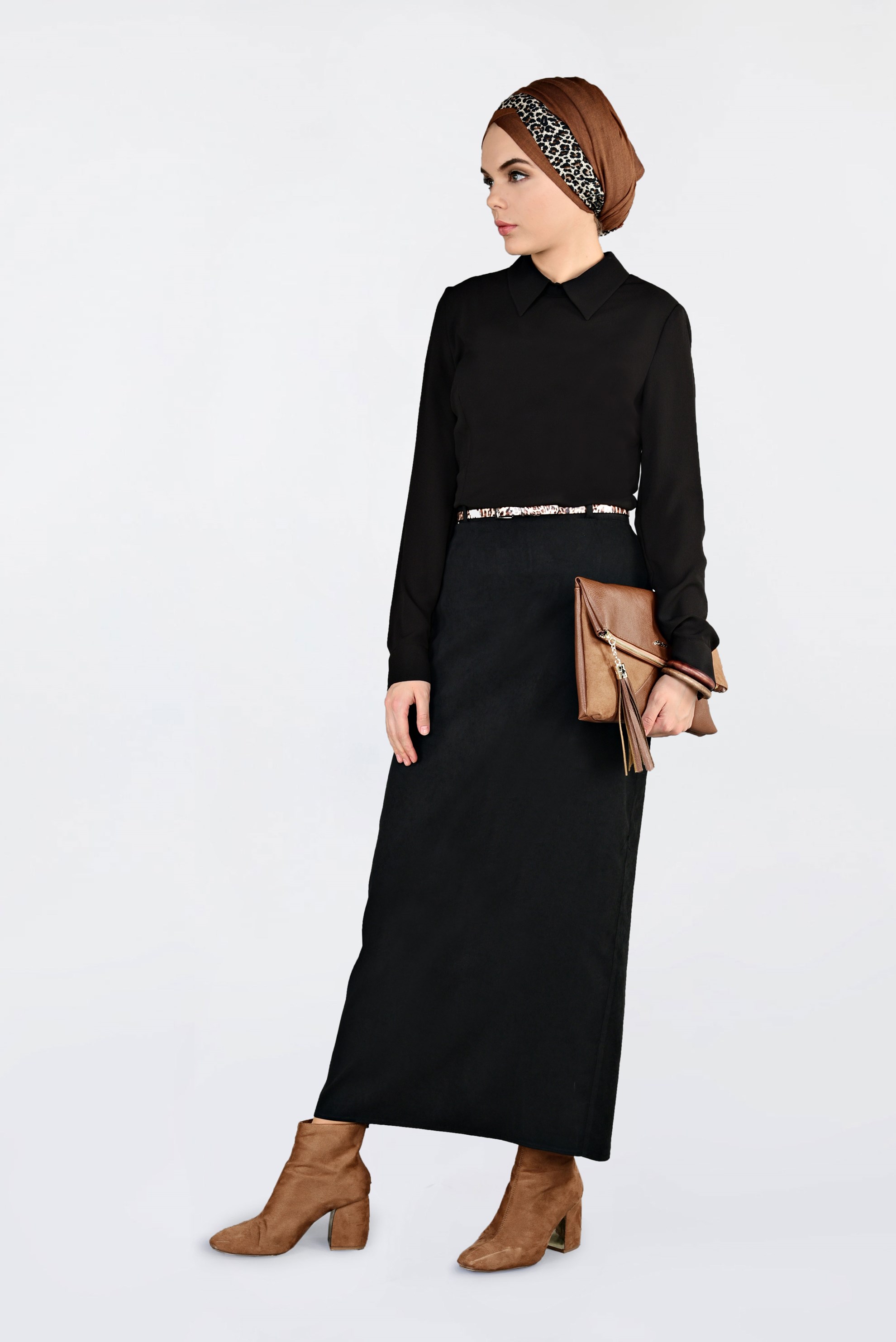 Tesettür giyim SİYAH DÜZ KESİM SÜET ETEK 6263