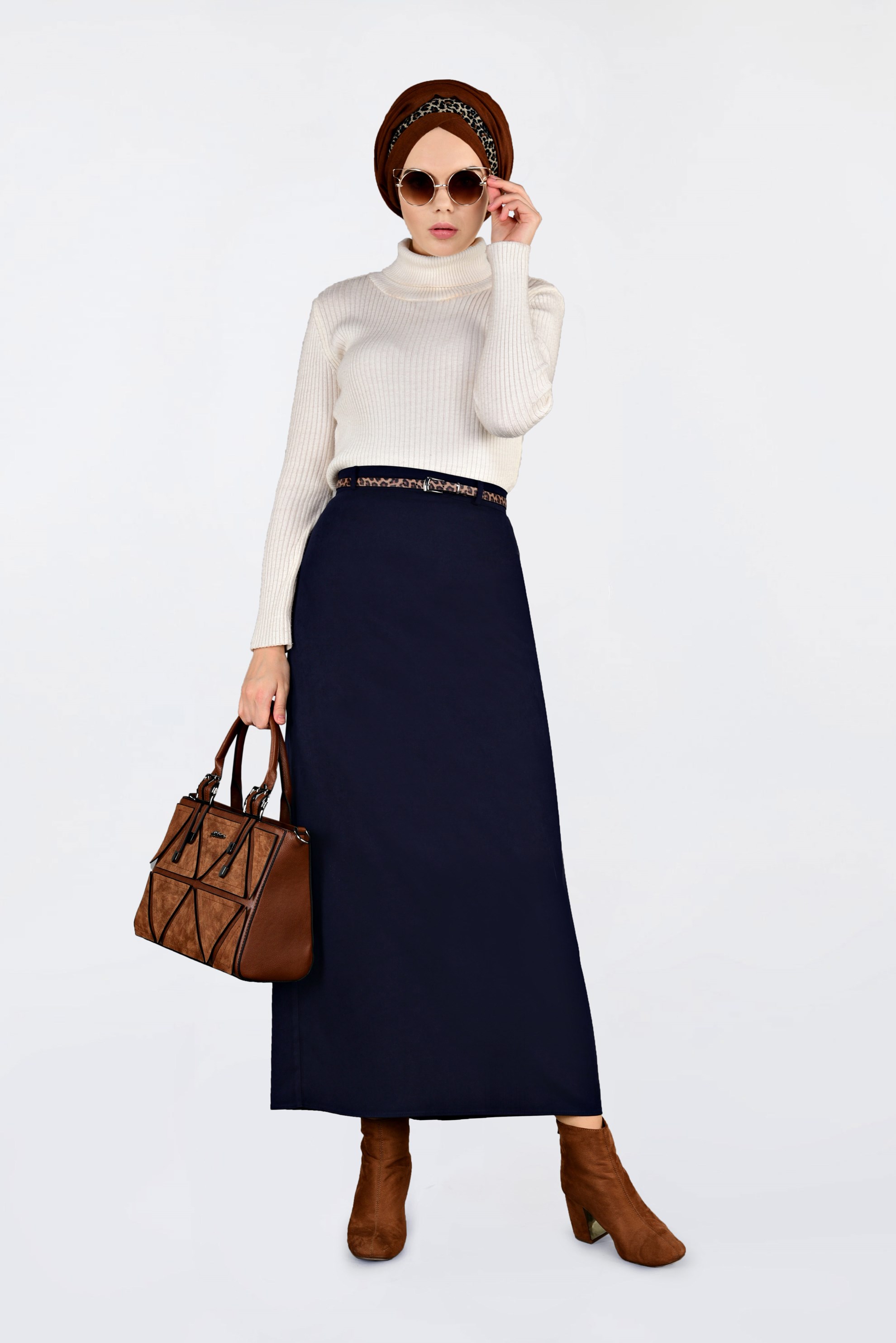 Tesettür giyim LACİVERT DÜZ KESİM SÜET ETEK 6263