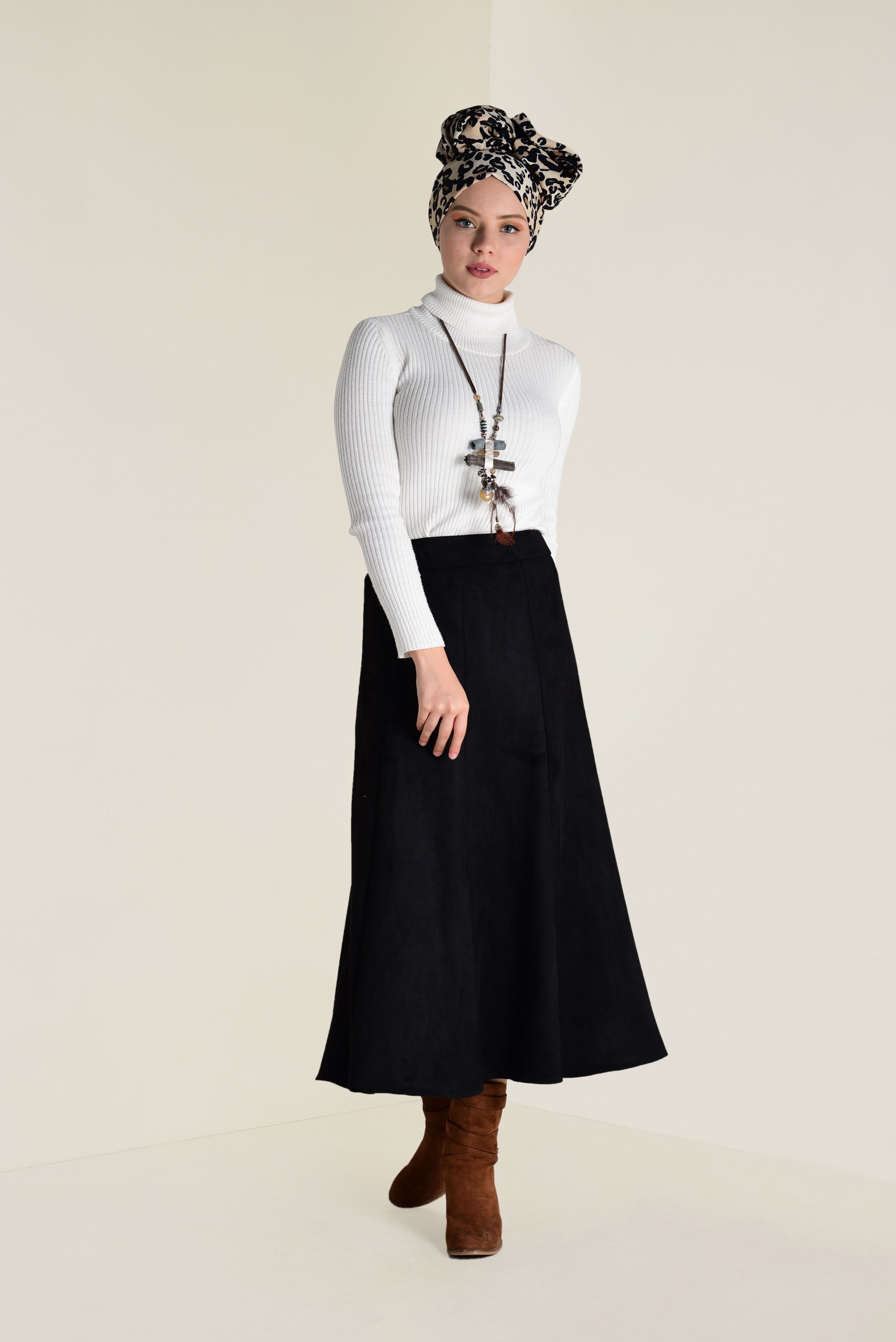 Tesettür giyim SİYAH SÜET ÇAN ETEK 6265