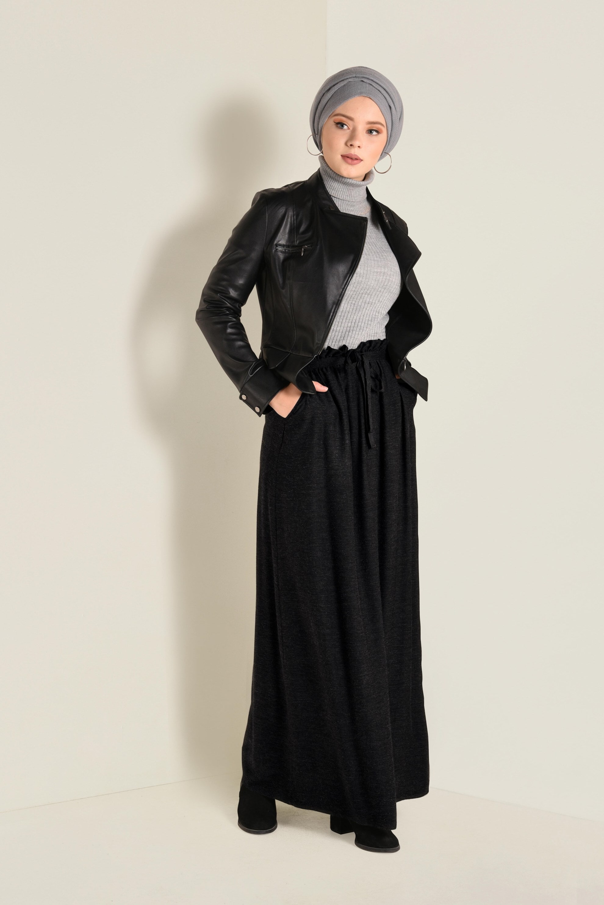 Tesettür giyim SİYAH BELİ LASTİKLİ VE KUŞAKLI ETEK  6268