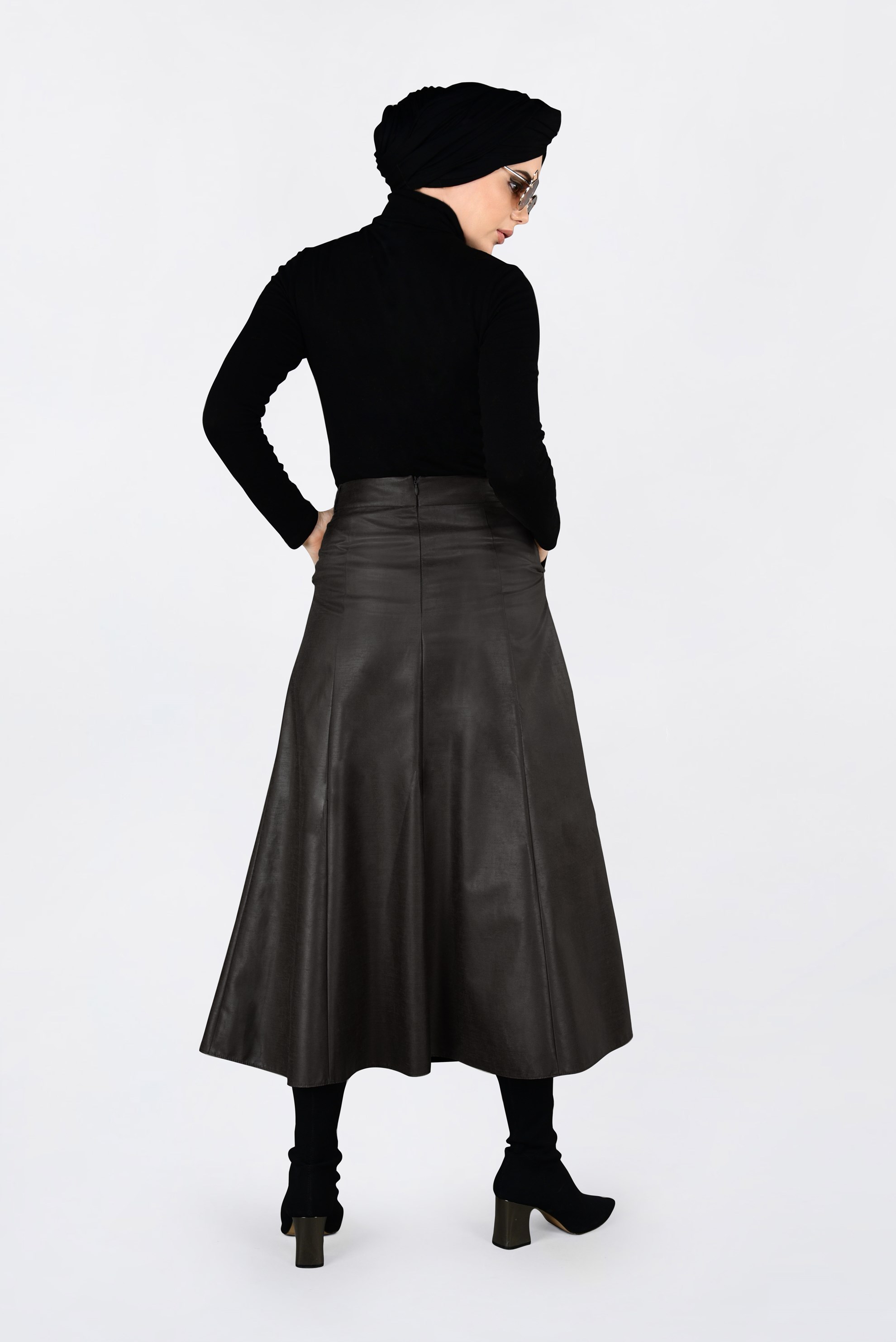 Tesettür giyim KAHVE DÜĞME DETAYLI DERİ ETEK 6272 