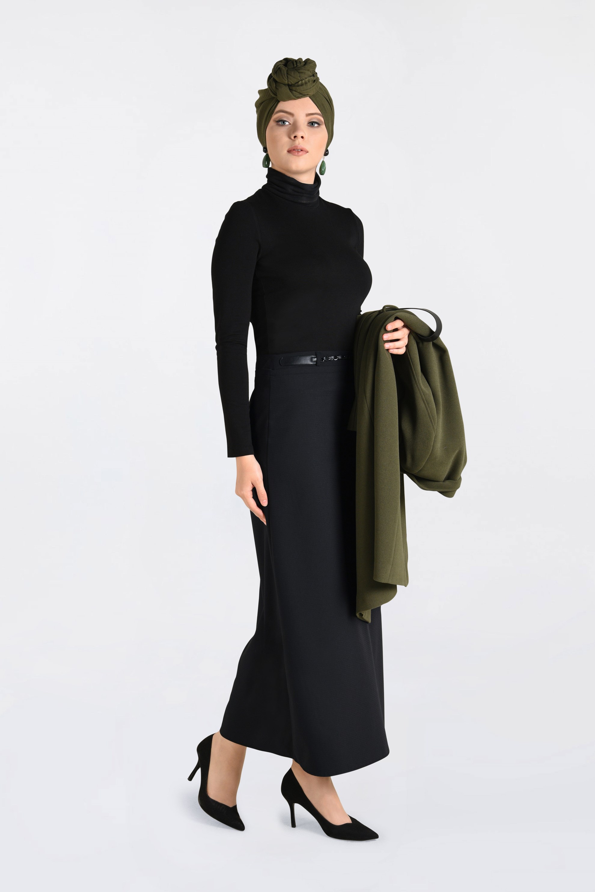 Tesettür giyim SİYAH ZİNCİR DETAYLI KALEM ETEK 6273