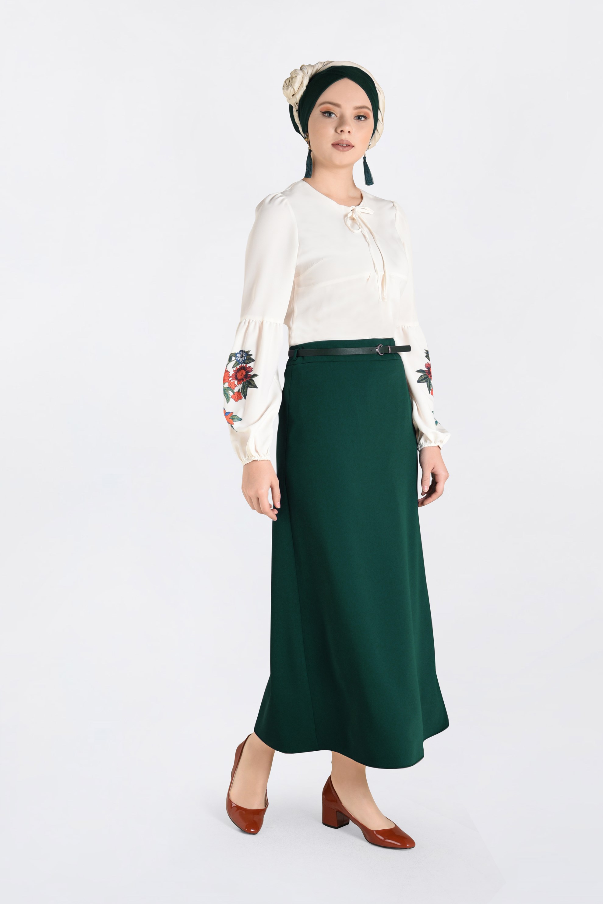 Tesettür giyim YEŞİL KEMERLİ KLASİK ETEK 6274