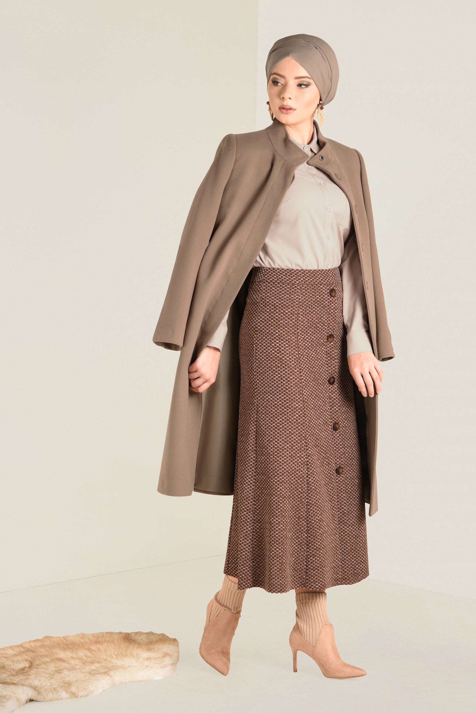 Tesettür giyim KAHVE ÖNDEN DÜĞMELİ VOLANLI ETEK 6276