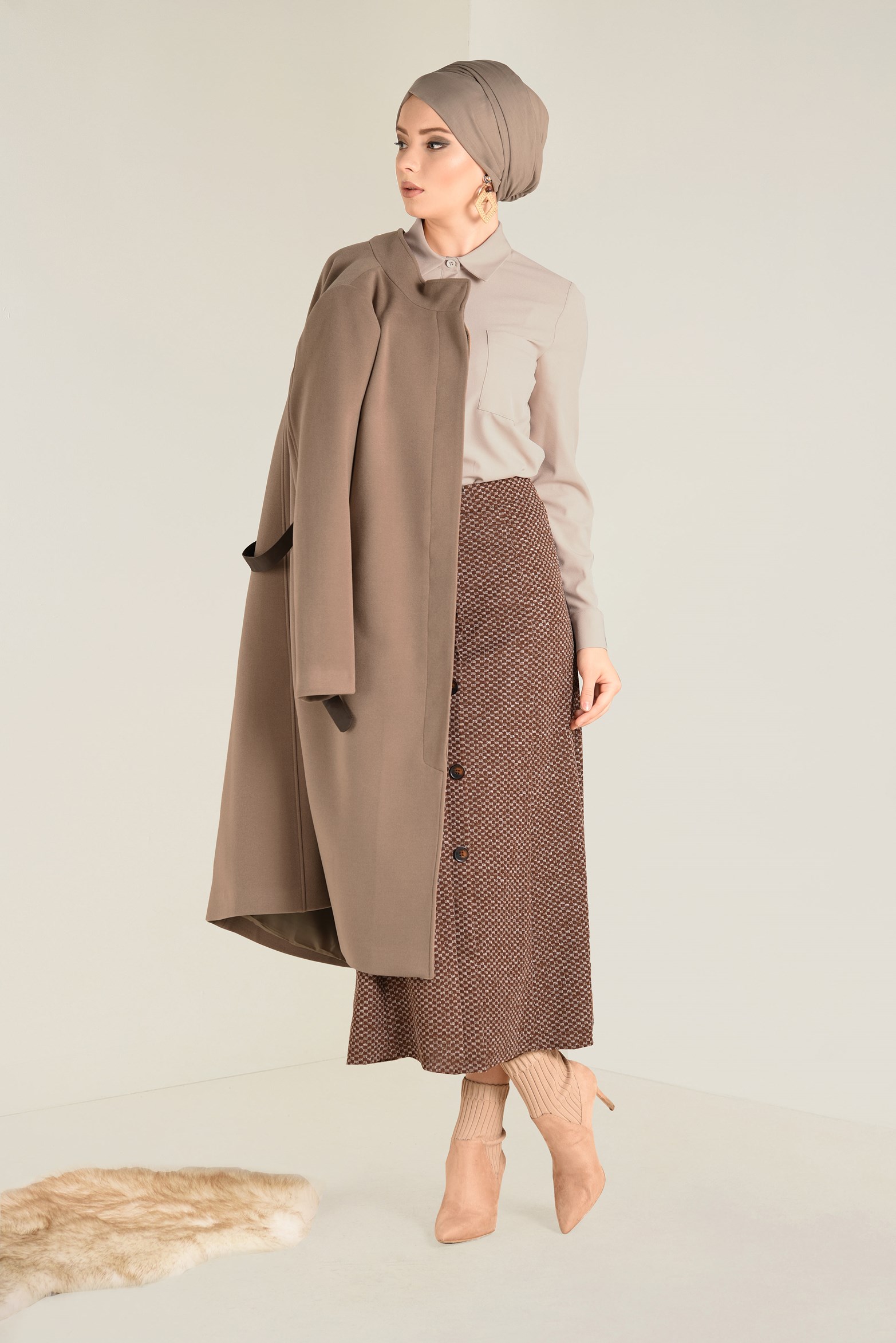 Tesettür giyim KAHVE ÖNDEN DÜĞMELİ VOLANLI ETEK 6276