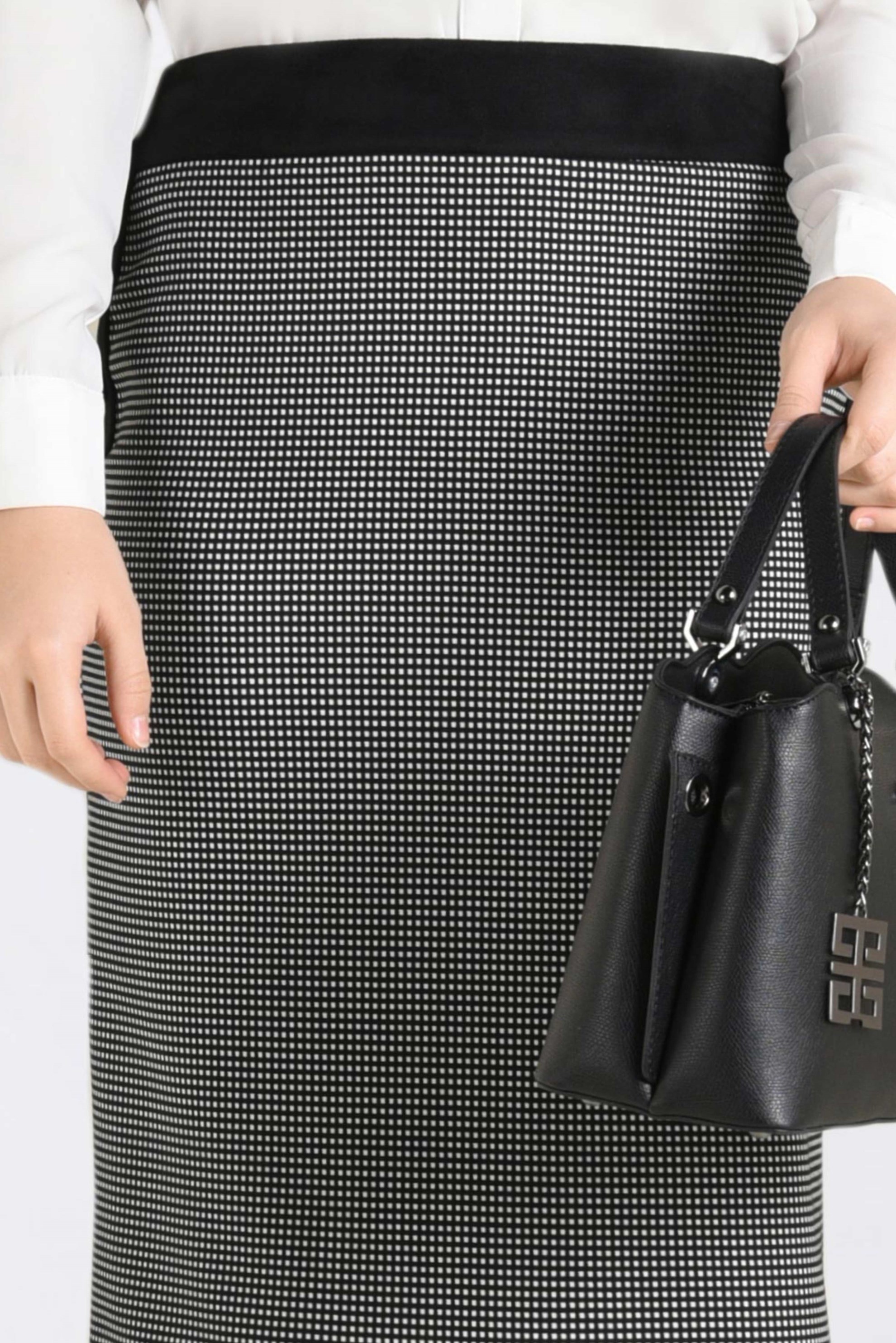 Tesettür giyim SİYAH DESENLİ DÜĞME DETAYLI KALEM ETEK 6278