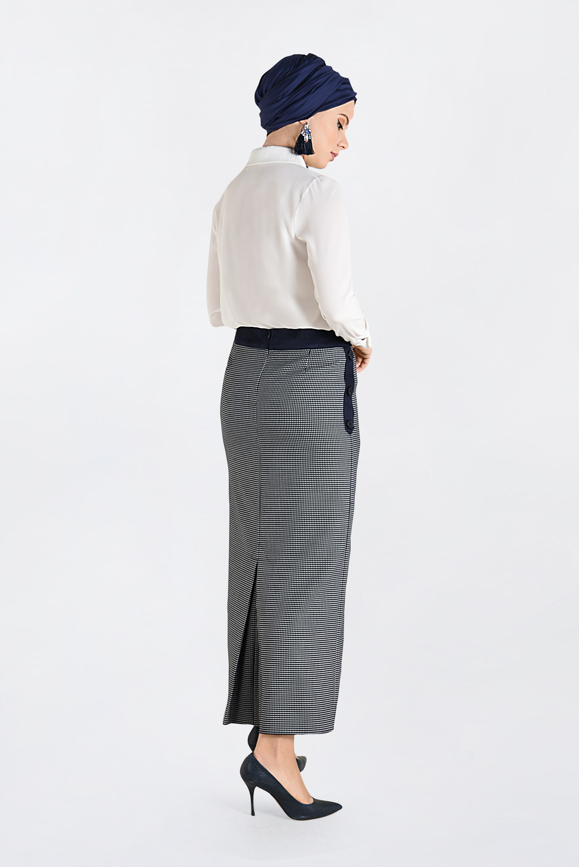 Tesettür giyim LACİVERT DESENLİ DÜĞME DETAYLI KALEM ETEK 6278