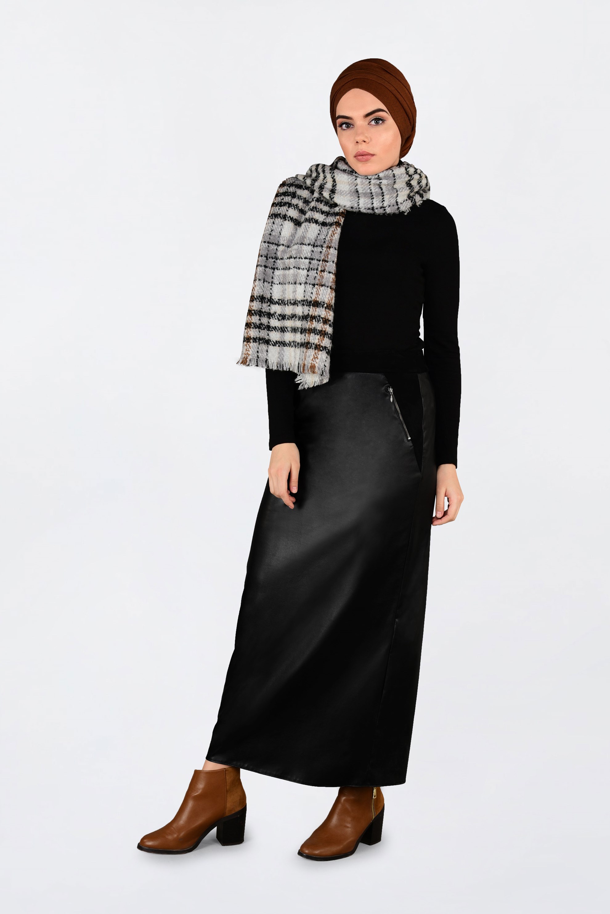 Tesettür giyim SİYAH FERMUARLI DERİ ETEK 6279