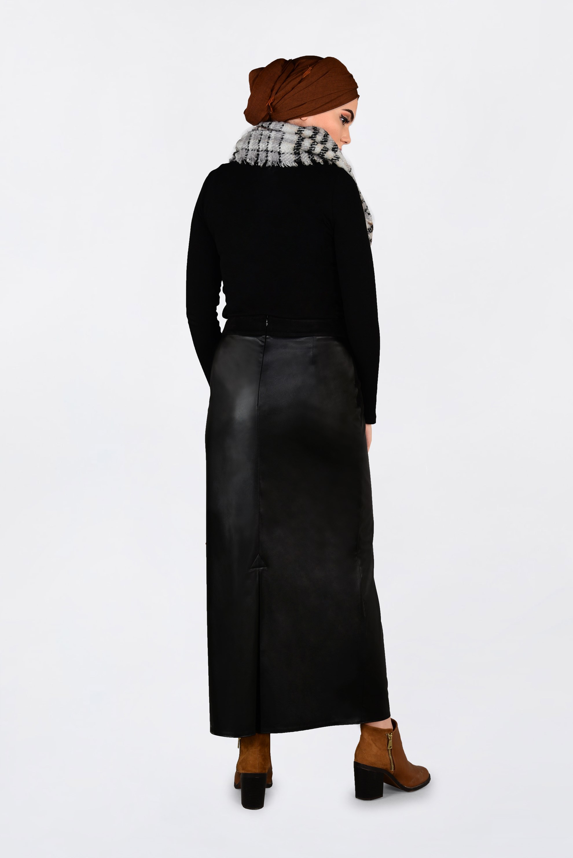 Tesettür giyim SİYAH FERMUARLI DERİ ETEK 6279