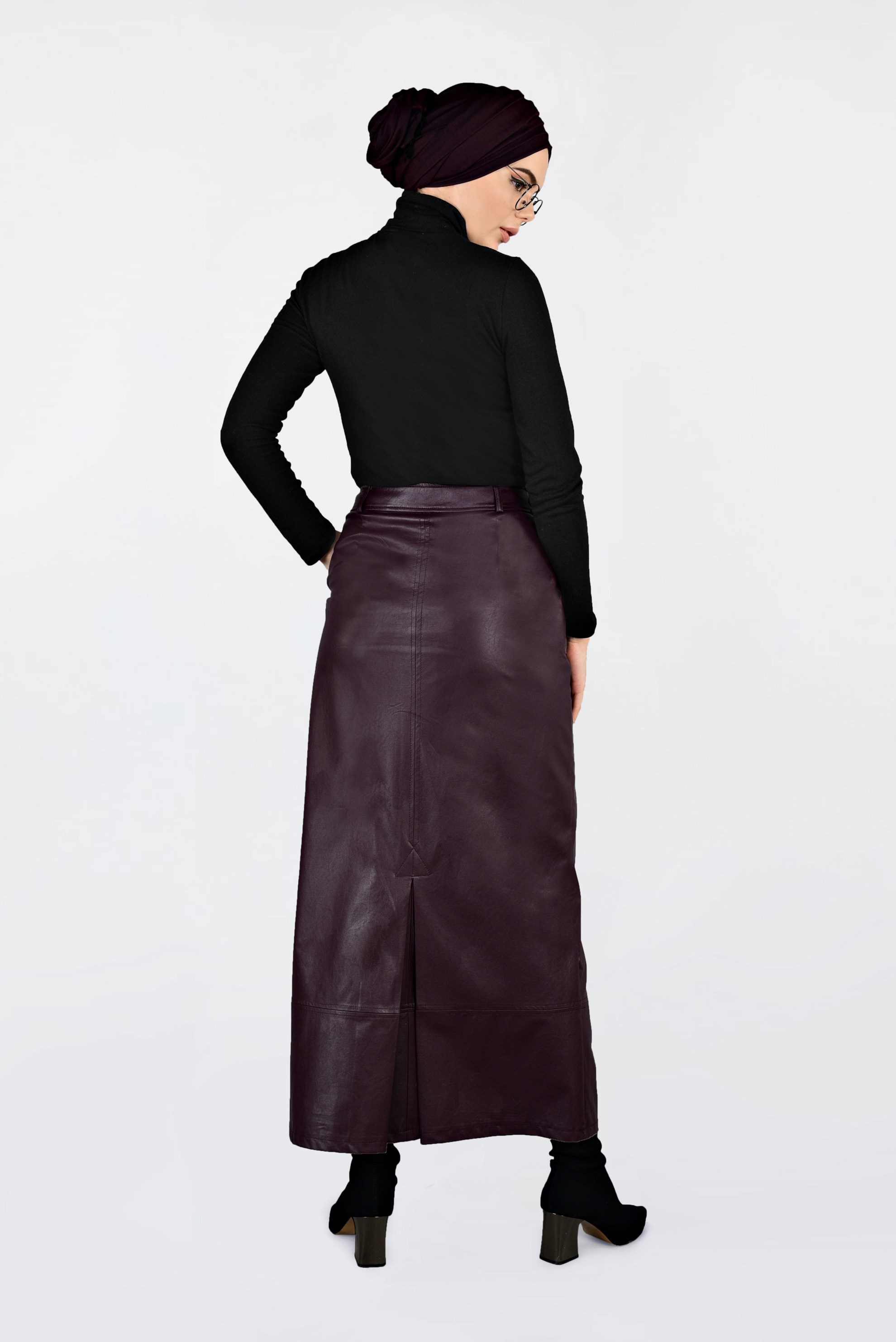 Tesettür giyim BORDO CEPLİ SUNİ DERİ ETEK 6281