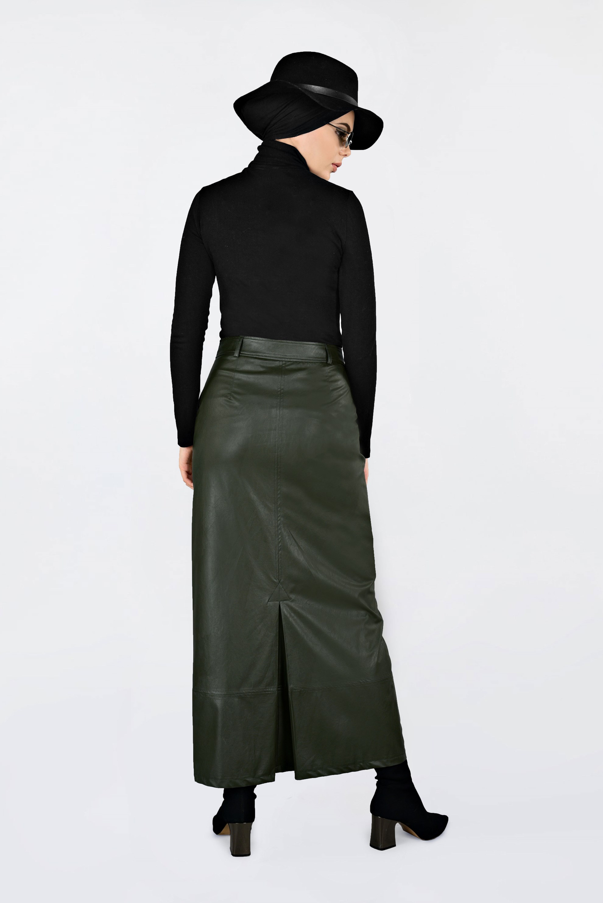 Tesettür giyim HAKİ CEPLİ SUNİ DERİ ETEK 6281