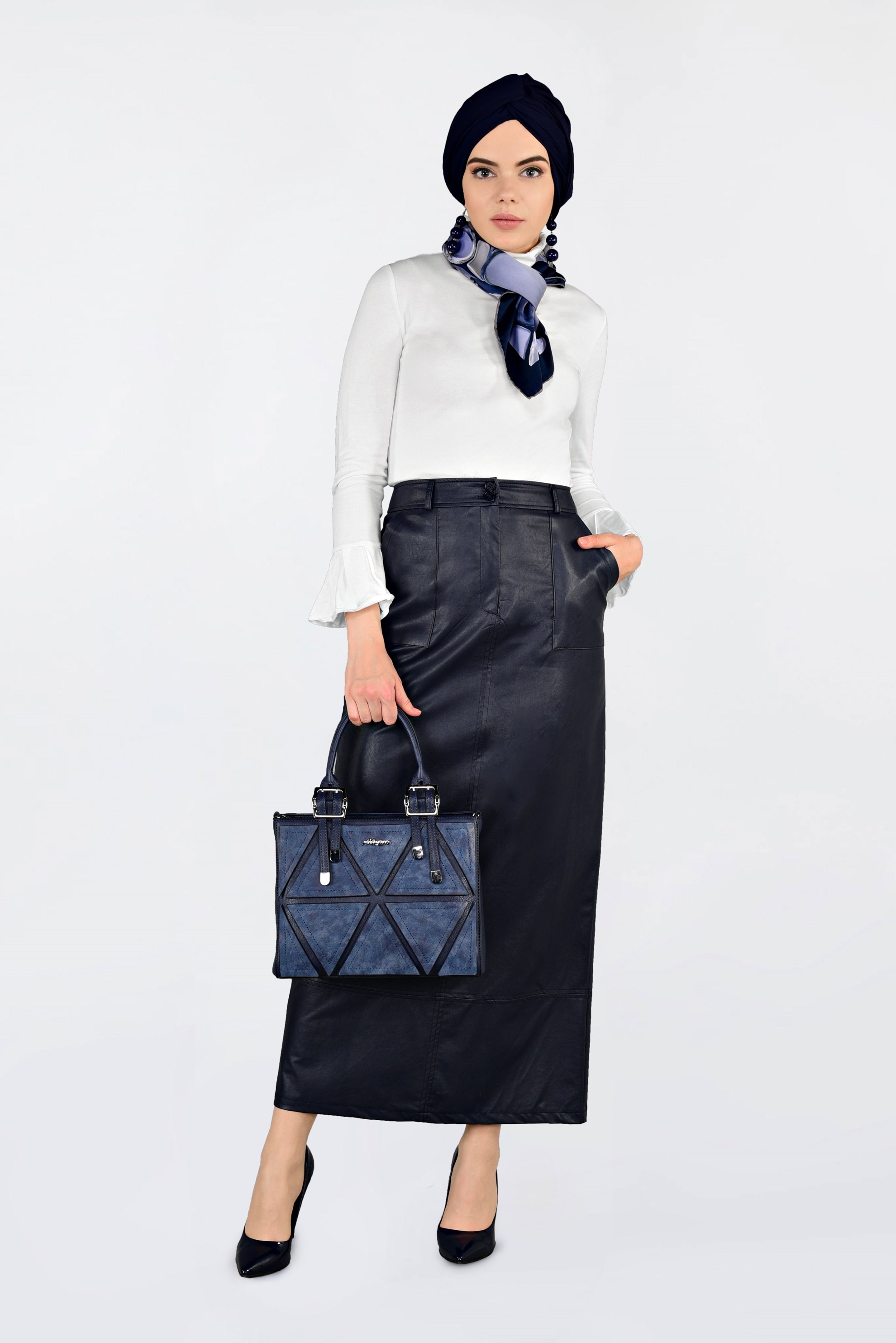 Tesettür giyim LACİVERT CEPLİ SUNİ DERİ ETEK 6281