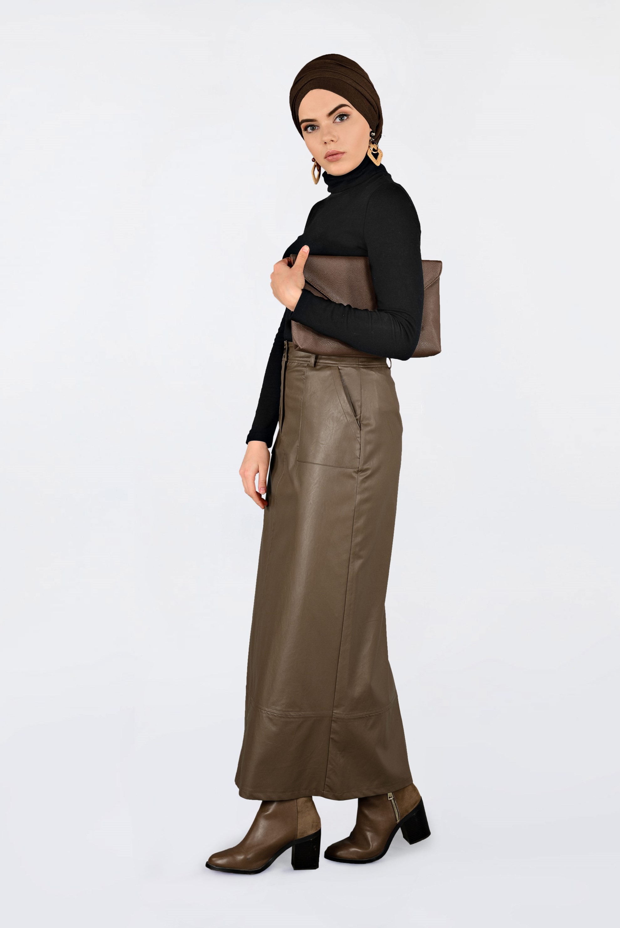 Tesettür giyim KAHVE CEPLİ SUNİ DERİ ETEK 6281
