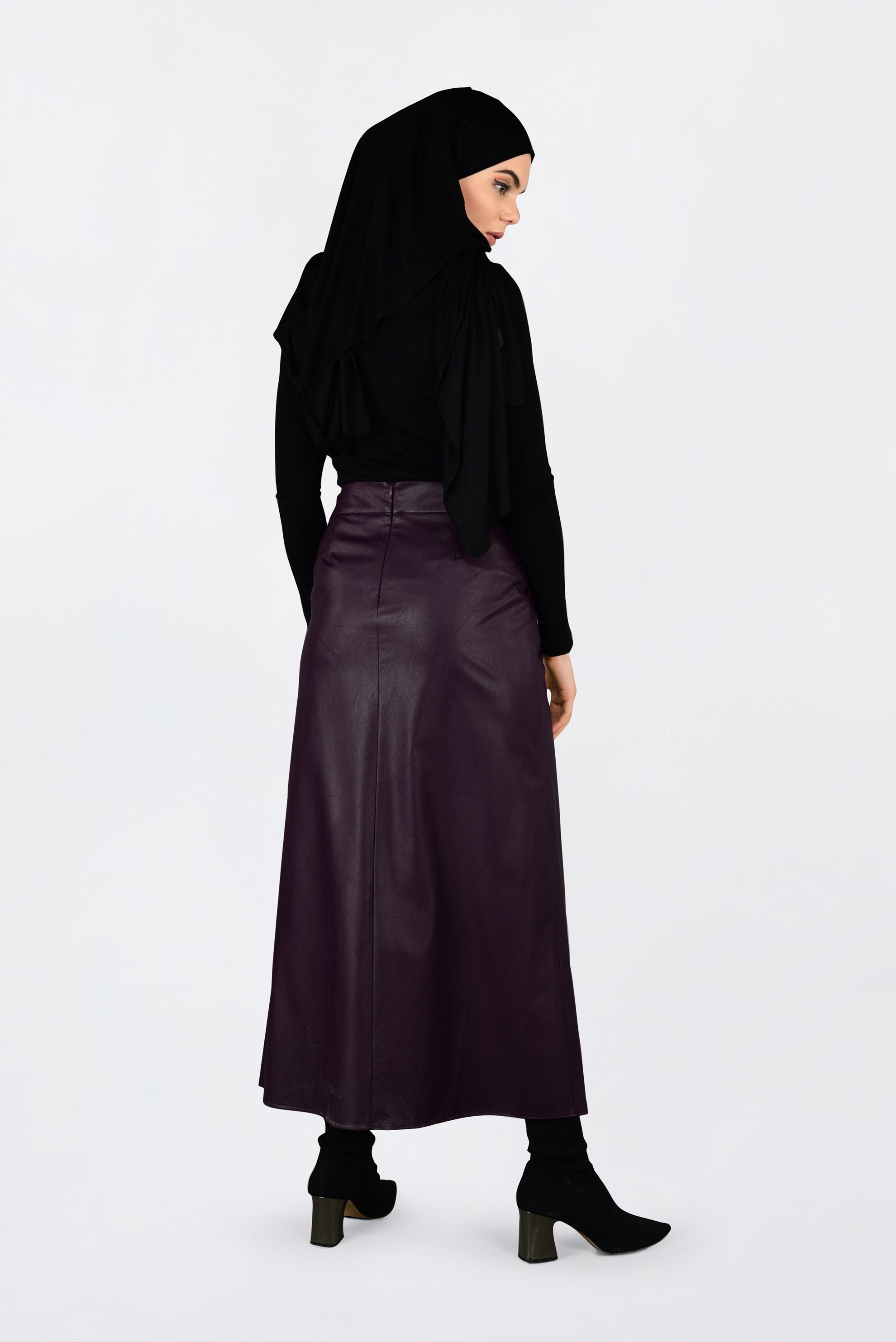 Tesettür giyim BORDO DÜĞMELİ DERİ ETEK 6282