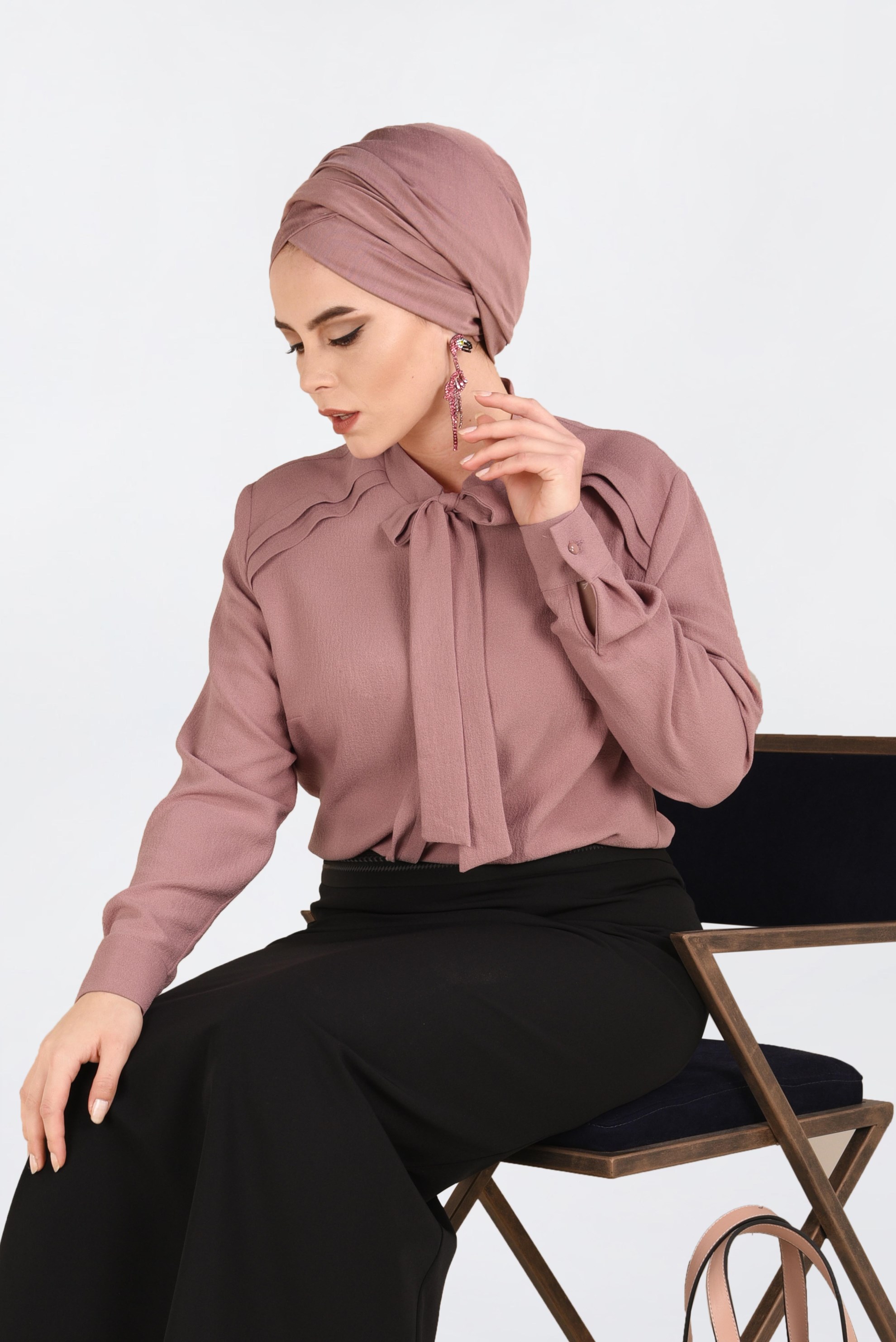 Tesettür giyim SİYAH PUL DETAYLI ETEK 6290