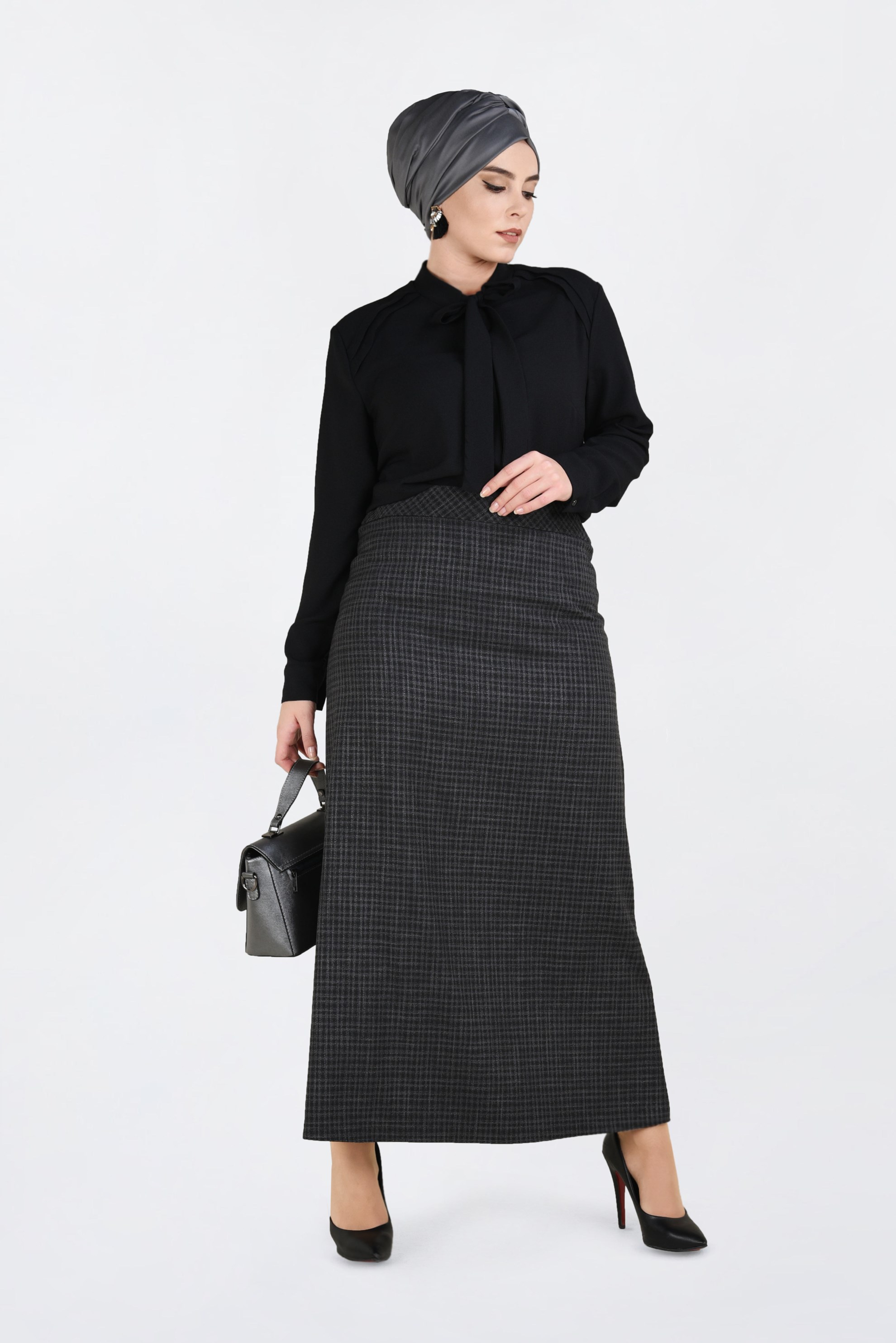 Hijab clothing BLACK CLASSIC CUT ZIPPED SKIRT 6293 