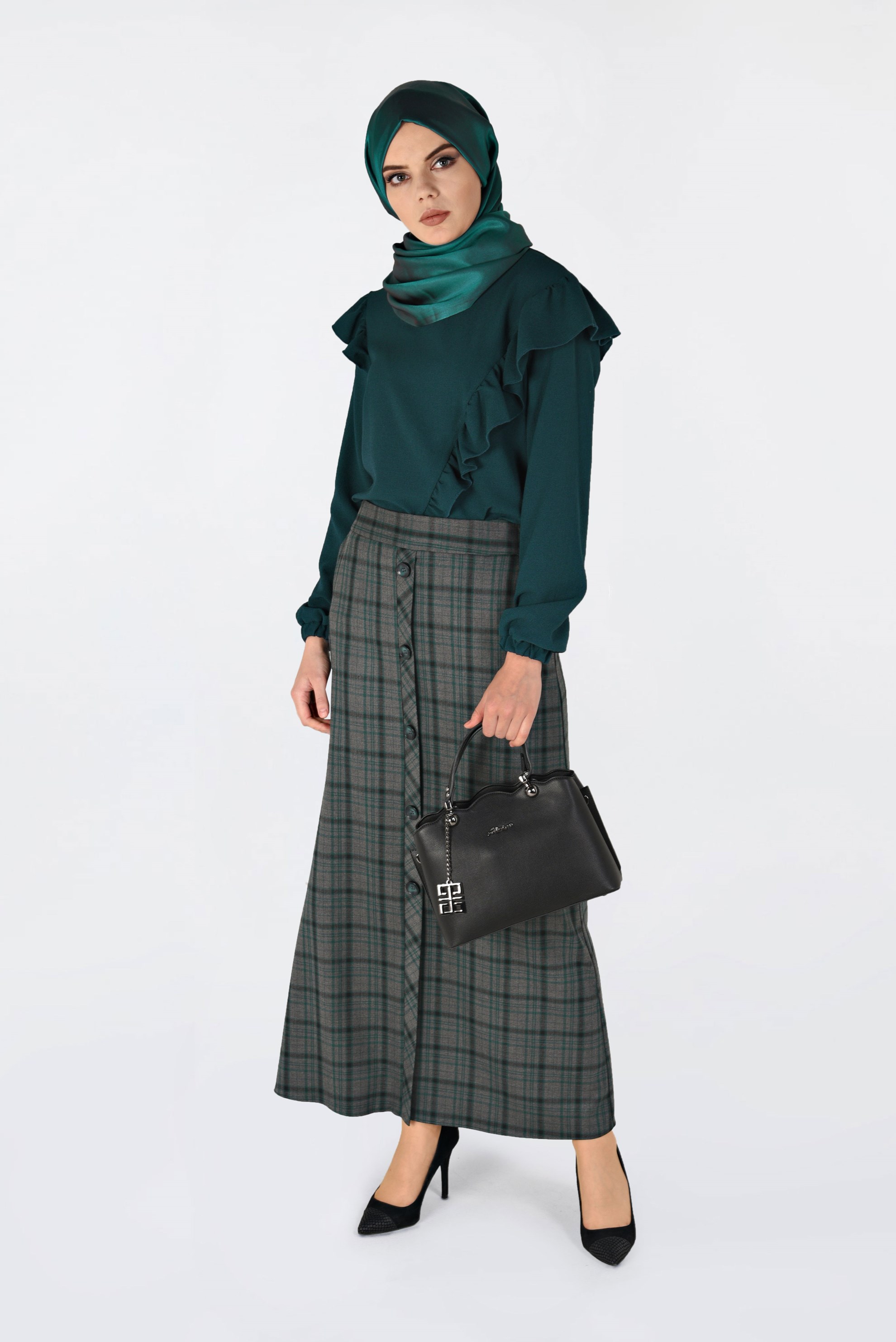 Tesettür giyim SİYAH ÖNDEN DÜĞMELİ EKOSE ETEK 6296