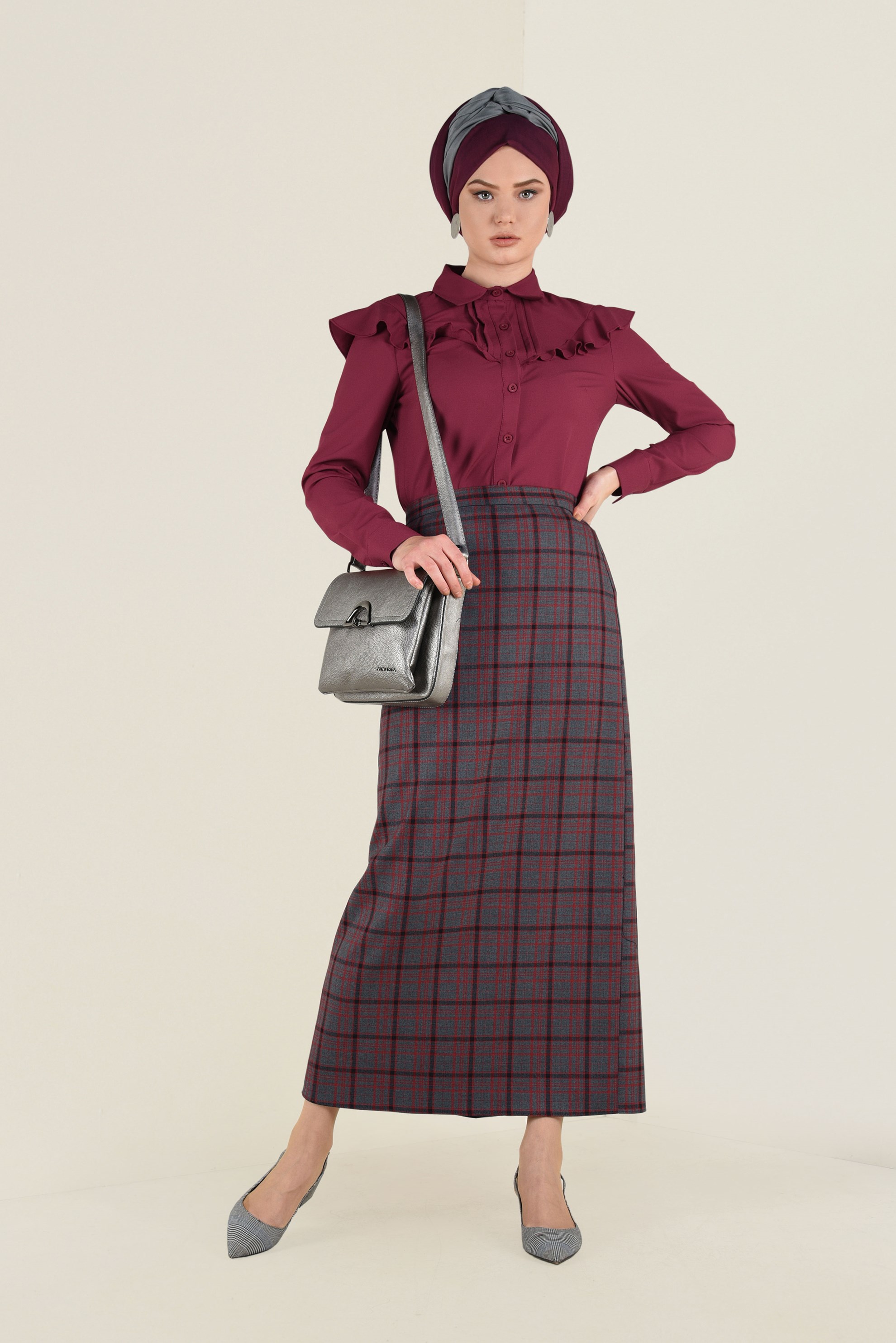 Tesettür giyim SİYAH EKOSE DESENLİ YÜKSEK BEL ETEK 6297