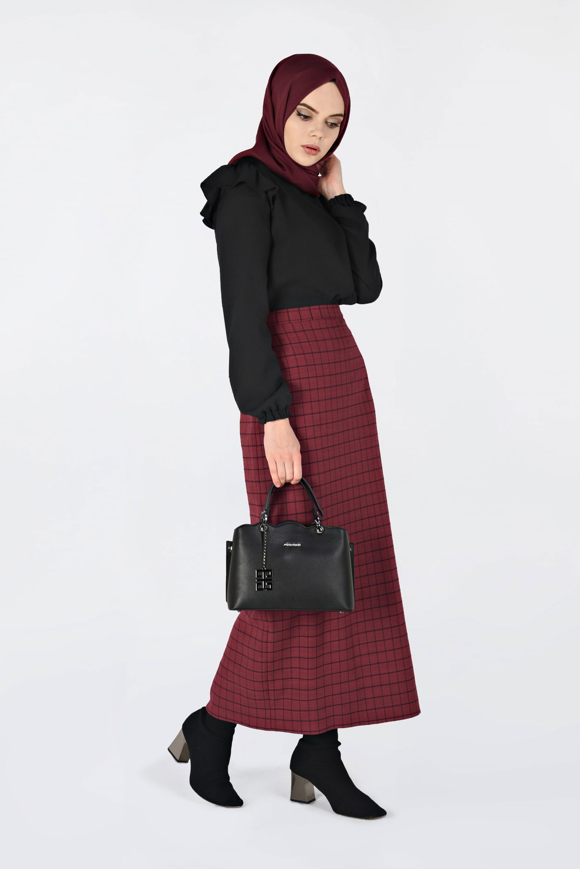 Tesettür giyim KIRMIZI KARELİ GİZLİ YIRTMAÇLI ETEK 6299 