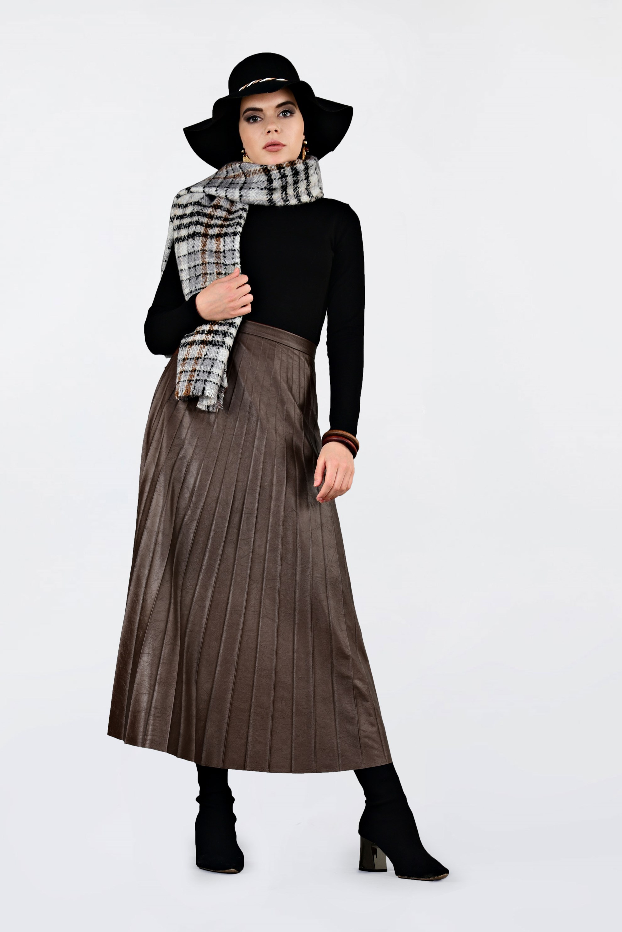 Tesettür giyim KAHVE YÜKSEK BEL PİLİSELİ DERİ ETEK 6301