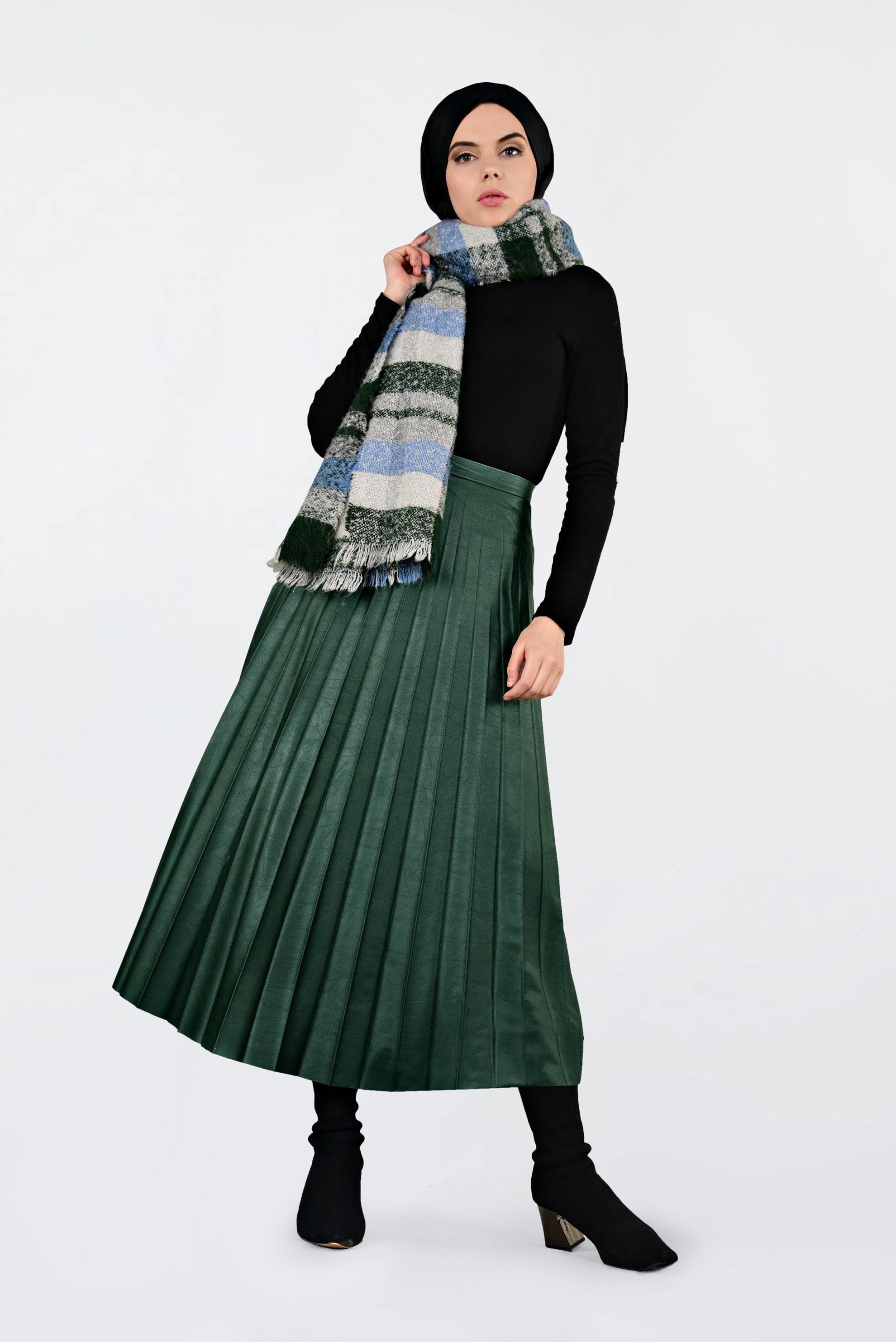 Tesettür giyim YEŞİL YÜKSEK BEL PİLİSELİ DERİ ETEK 6301