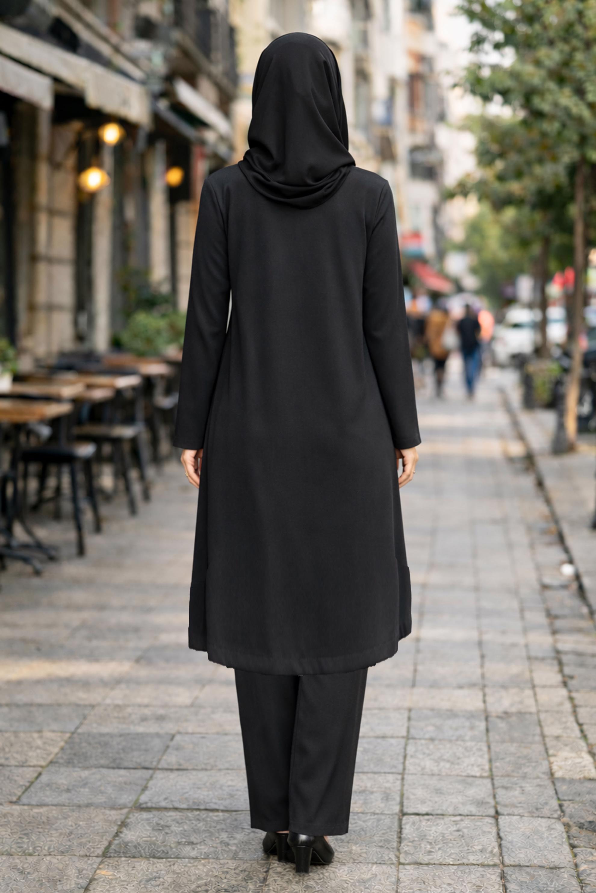 Tesettür giyim SİYAH DÜĞMELİ HIRKA 2848