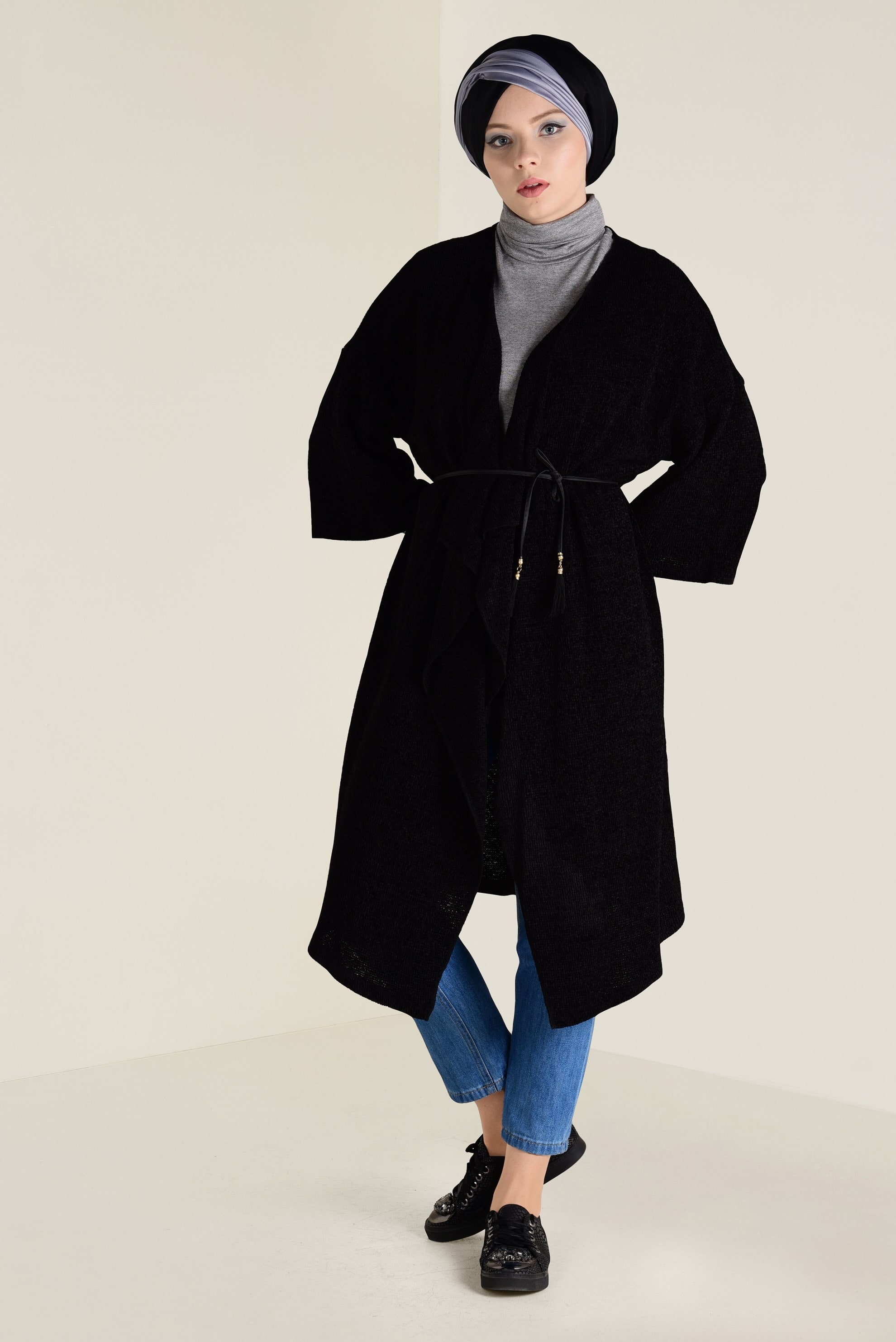 Tesettür giyim SİYAH SALAŞ TRİKO HIRKA 4657