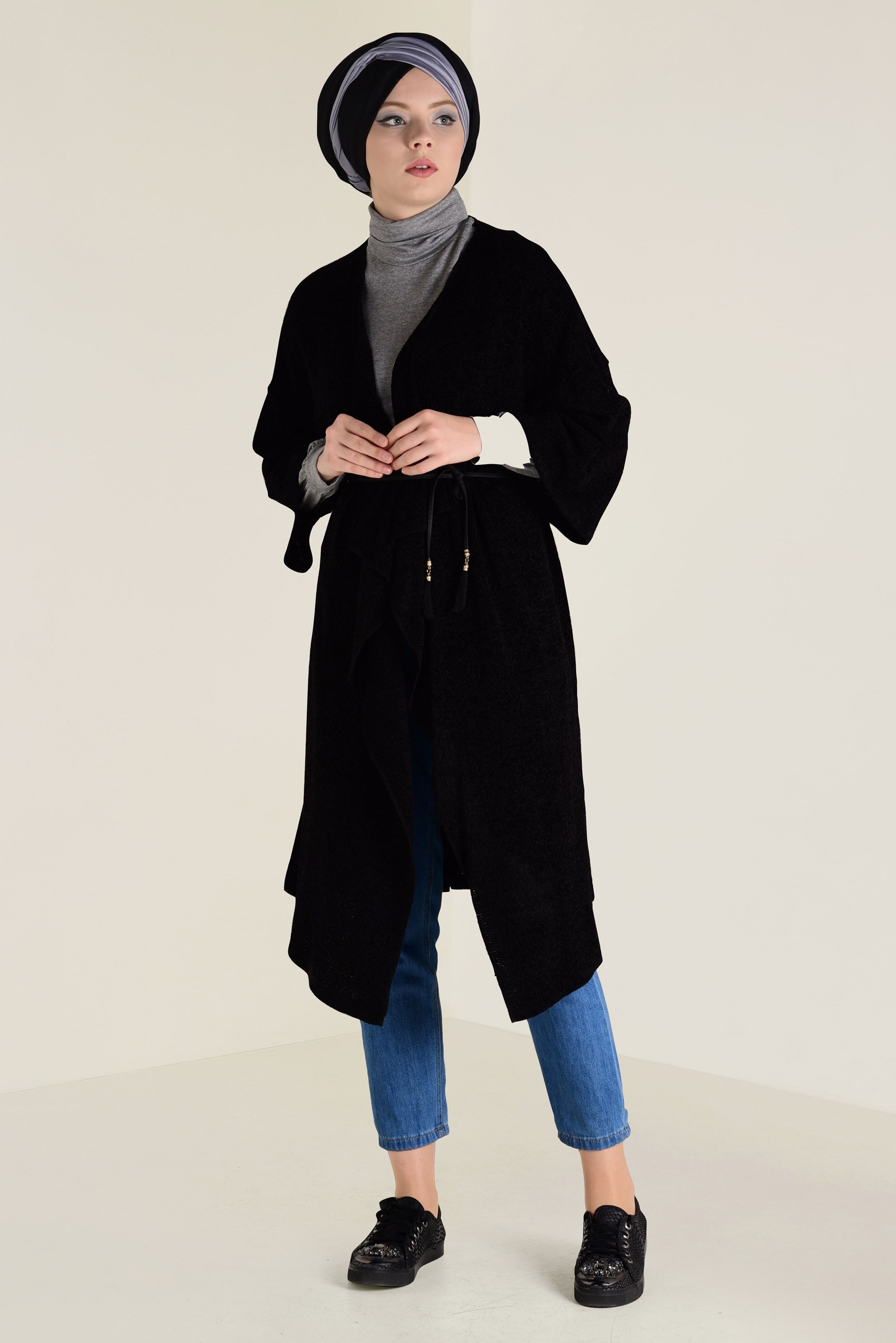 Tesettür giyim SİYAH SALAŞ TRİKO HIRKA 4657