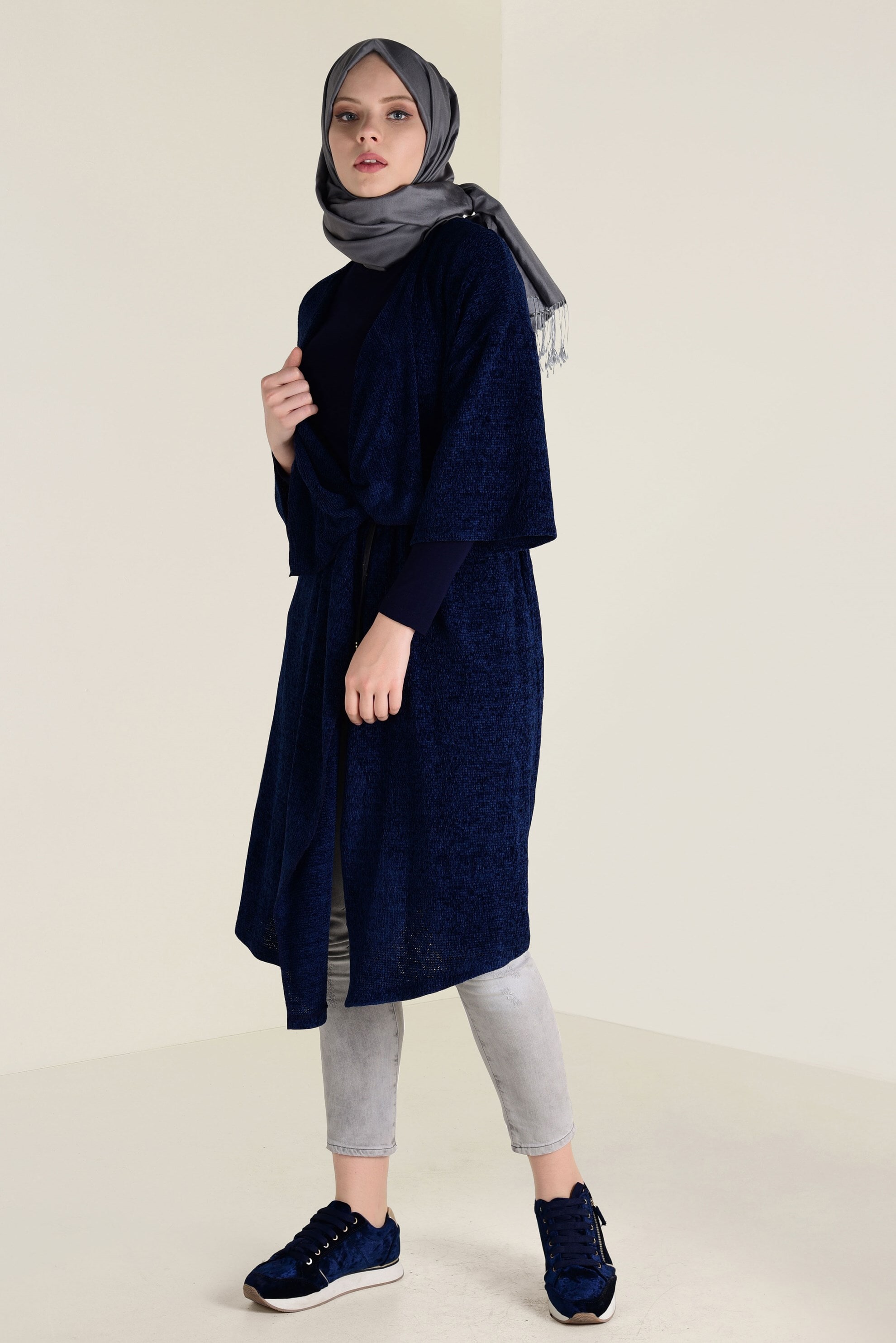 Tesettür giyim LACİVERT SALAŞ TRİKO HIRKA 4657