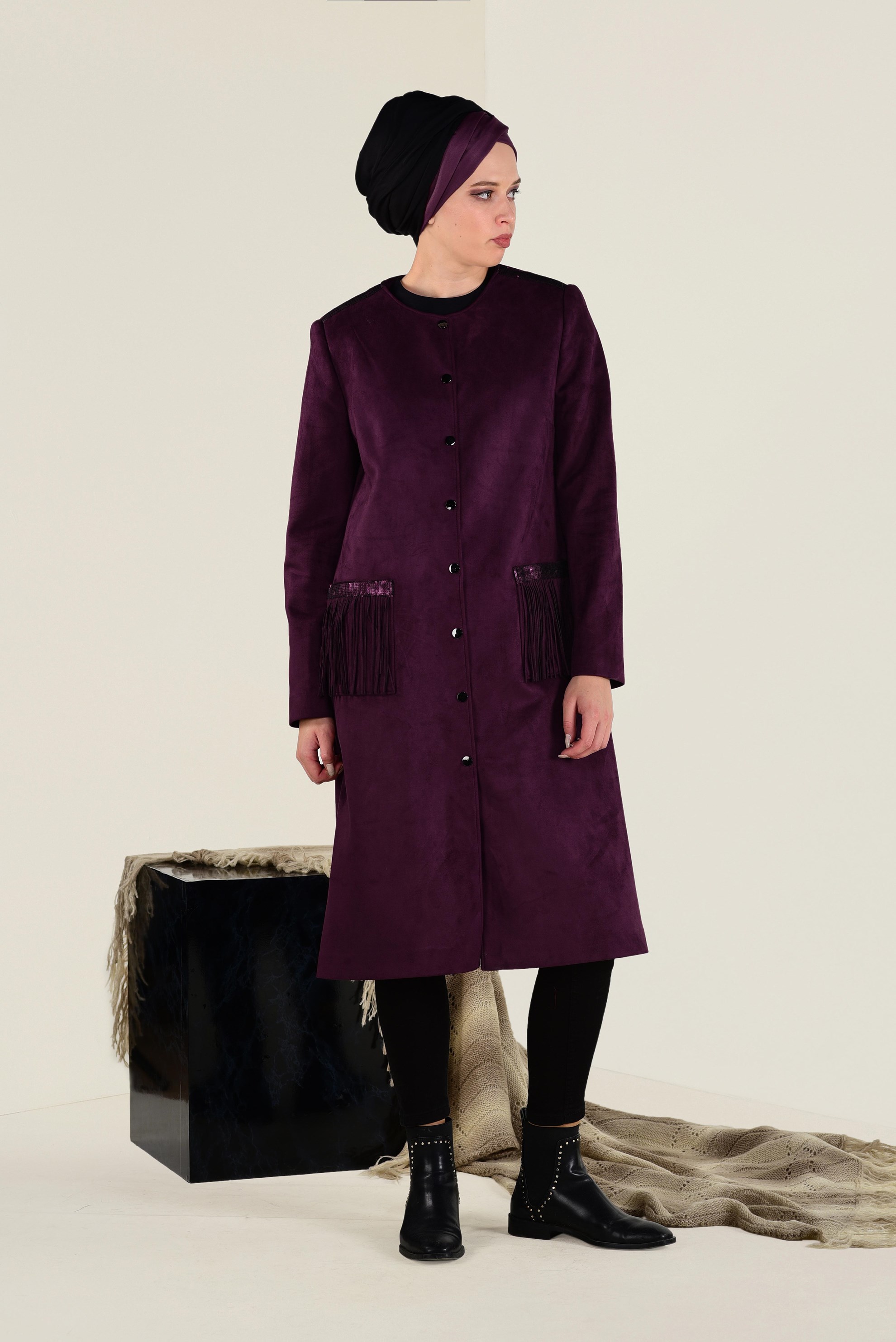 Tesettür giyim BORDO PÜSKÜL DETAYLI SÜET KABAN 9765