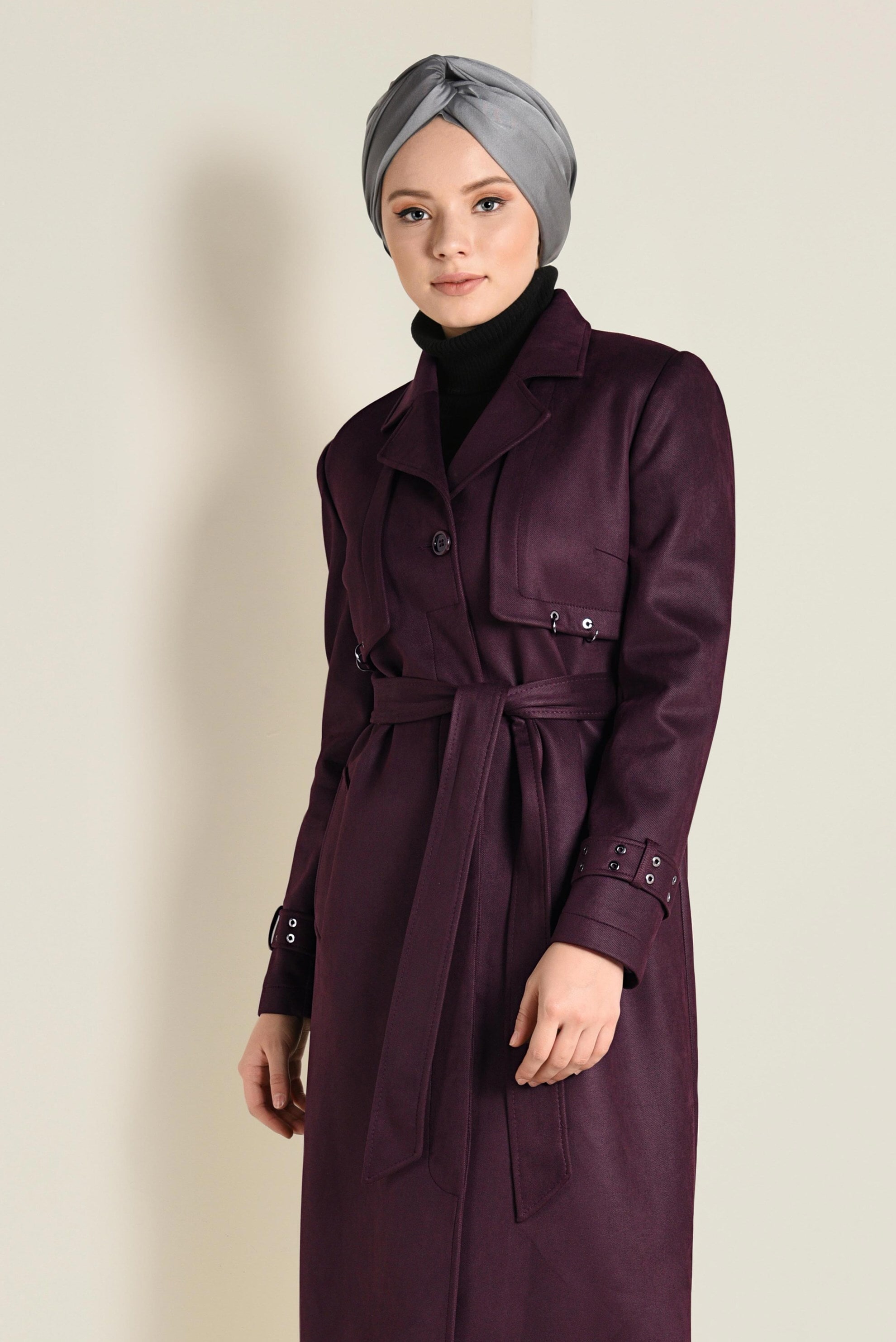 Tesettür giyim MÜRDÜM BELDEN KUŞAKLI DÜĞMELİ KABAN 9767 