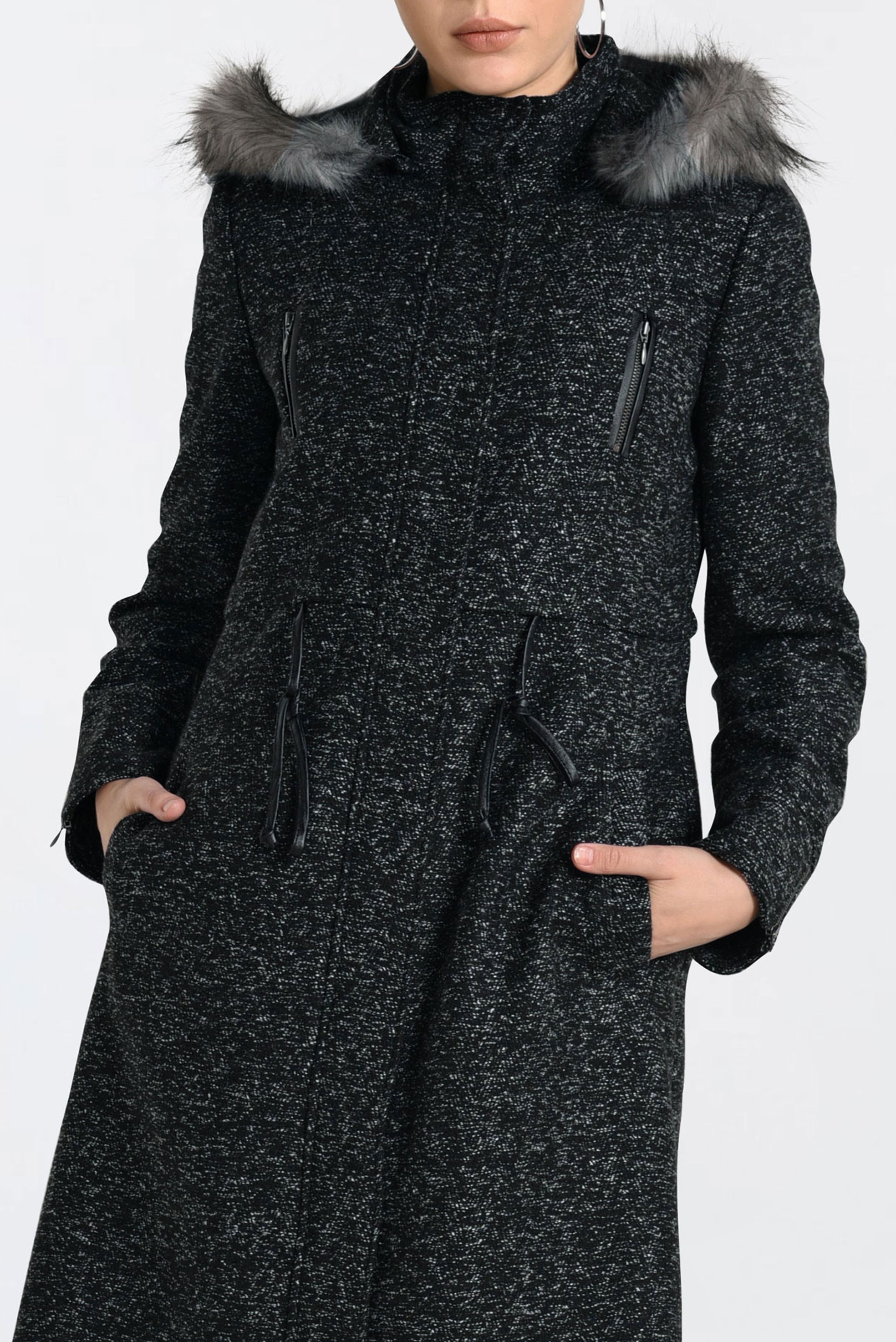 Tesettür giyim SİYAH BELİ BÜZGÜLÜ KIRÇILLI KABAN 9795