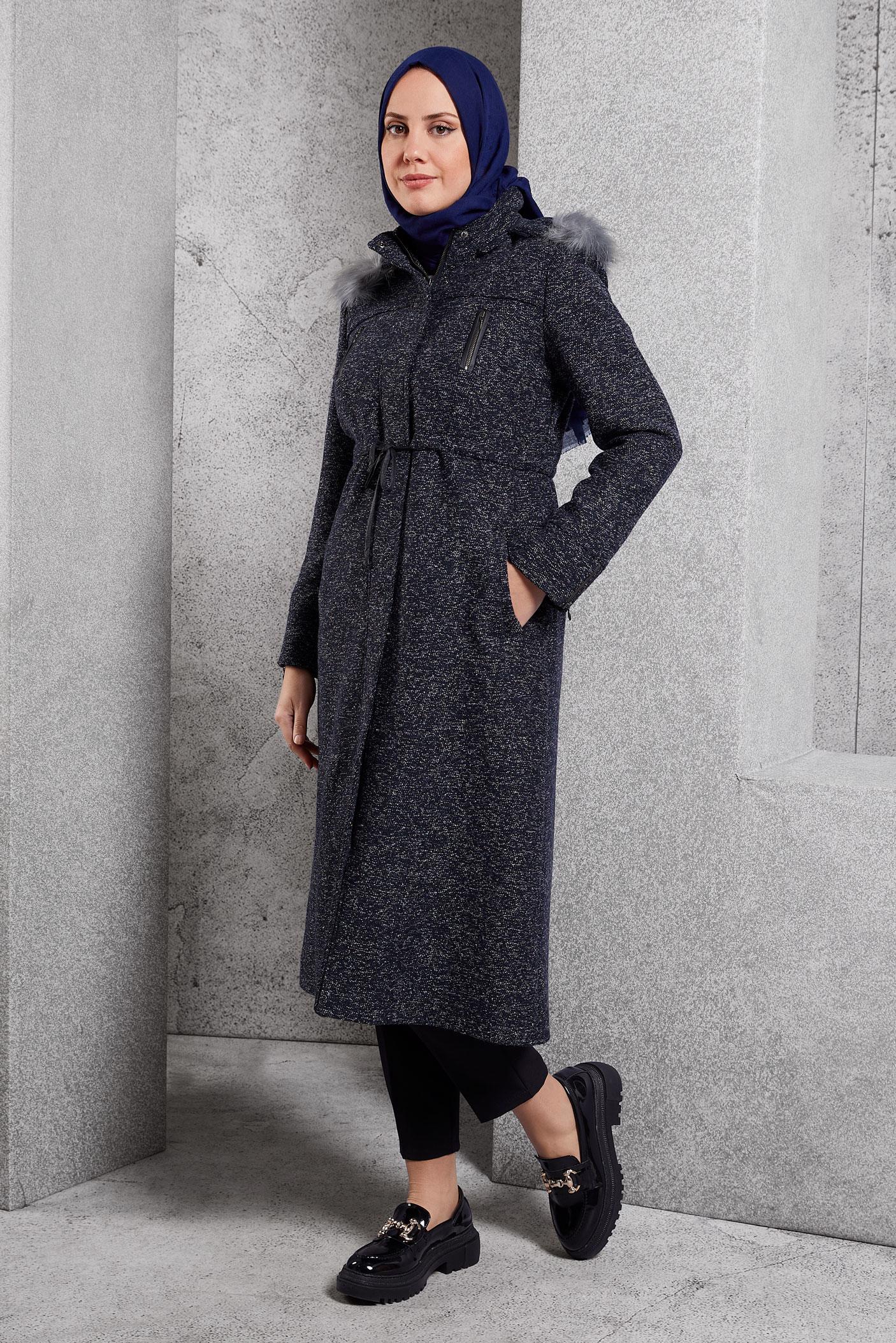 Tesettür giyim LACİVERT BELİ BÜZGÜLÜ KIRÇILLI KABAN 9795