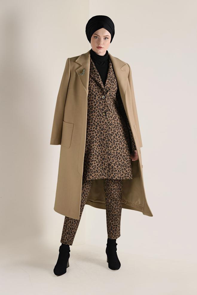 Tesettür giyim  DÜĞMELİ KAŞE KABAN 9797 - ALVİNA