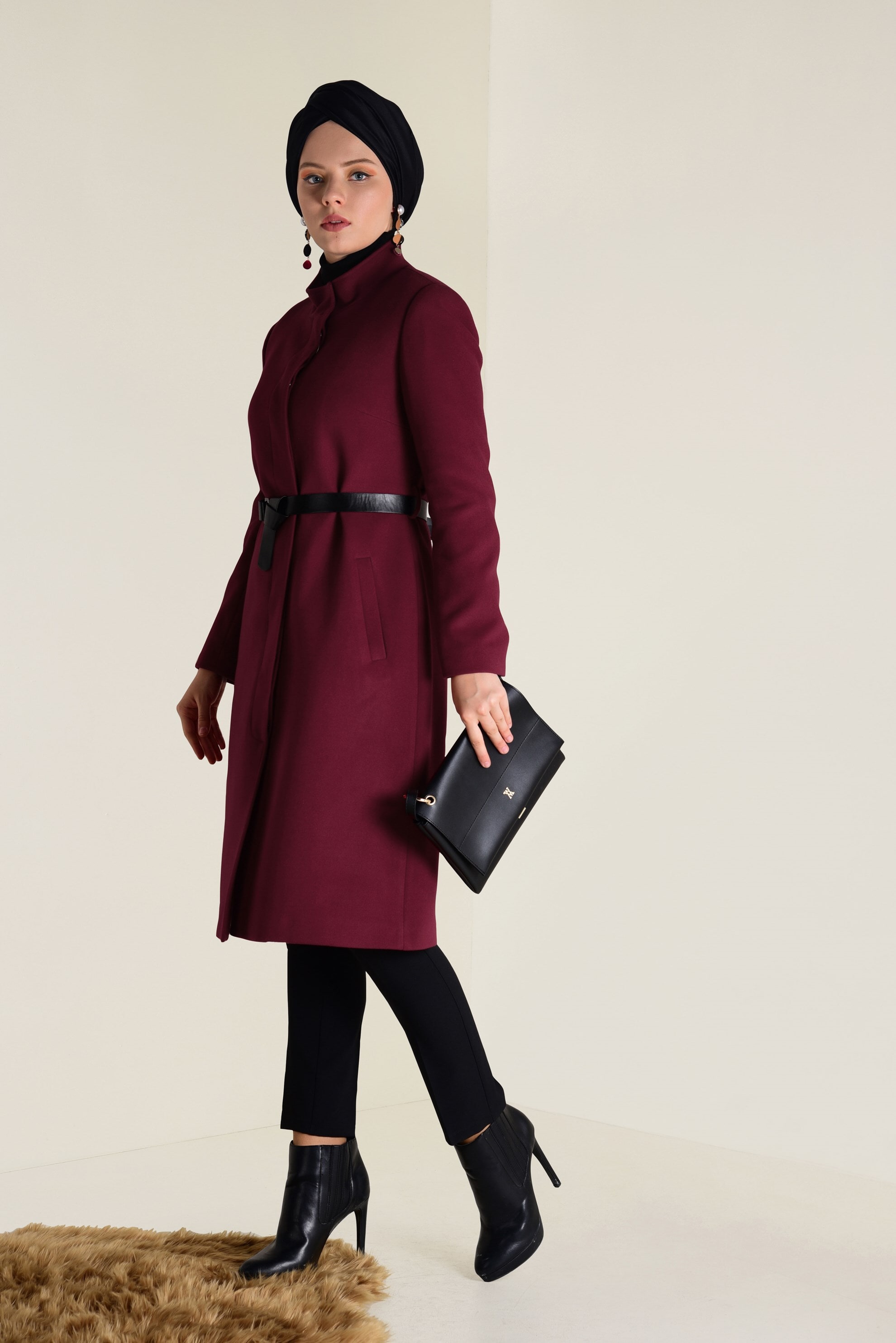 Tesettür giyim BORDO HAKİM YAKA KAŞE KABAN 9798 